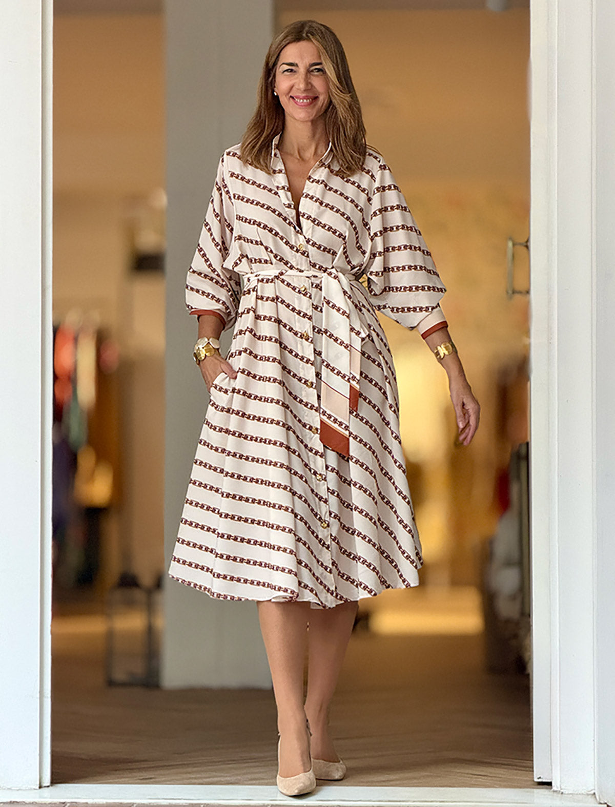 Vestido camisero elegante estampado