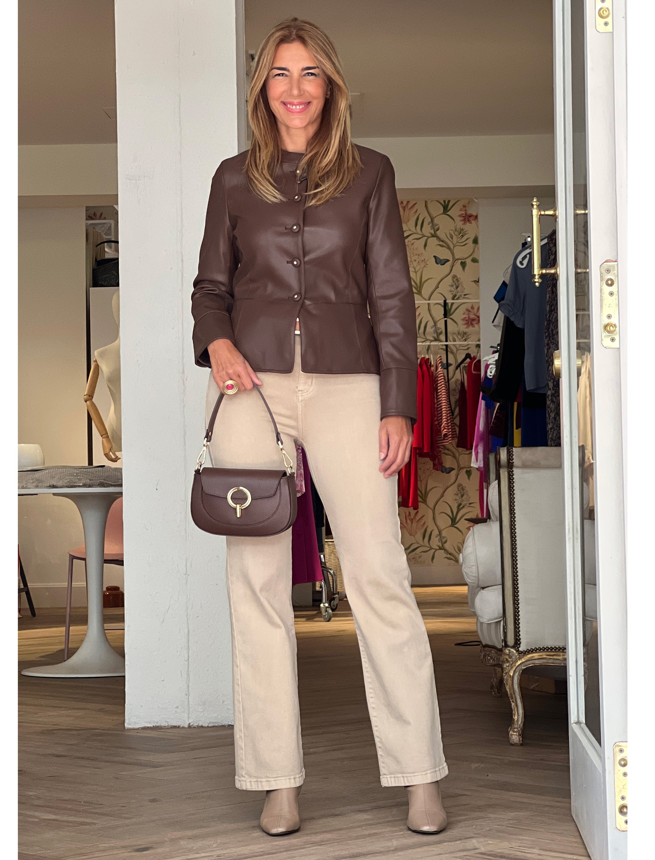 Pantalón vaquero bolsillos chic arena