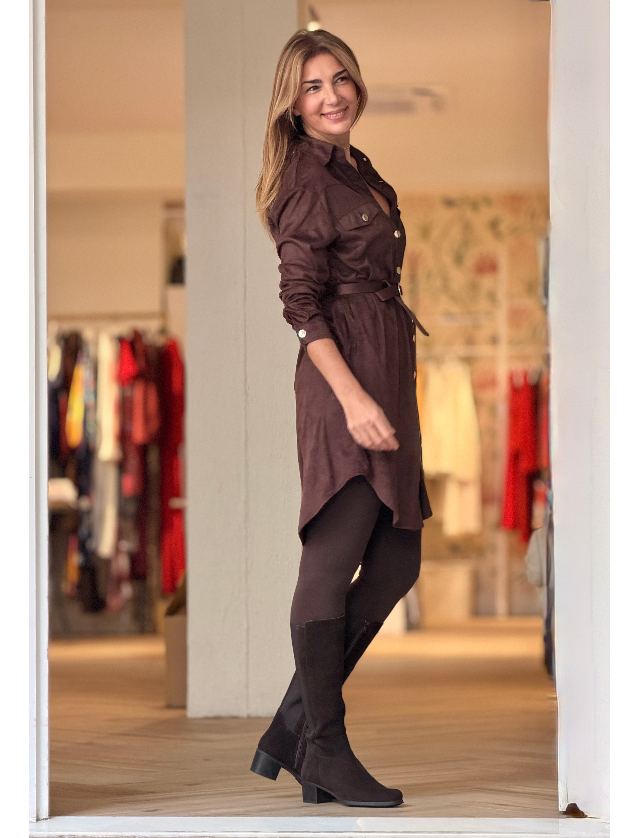 Vestido camisero corto marrón chocolate