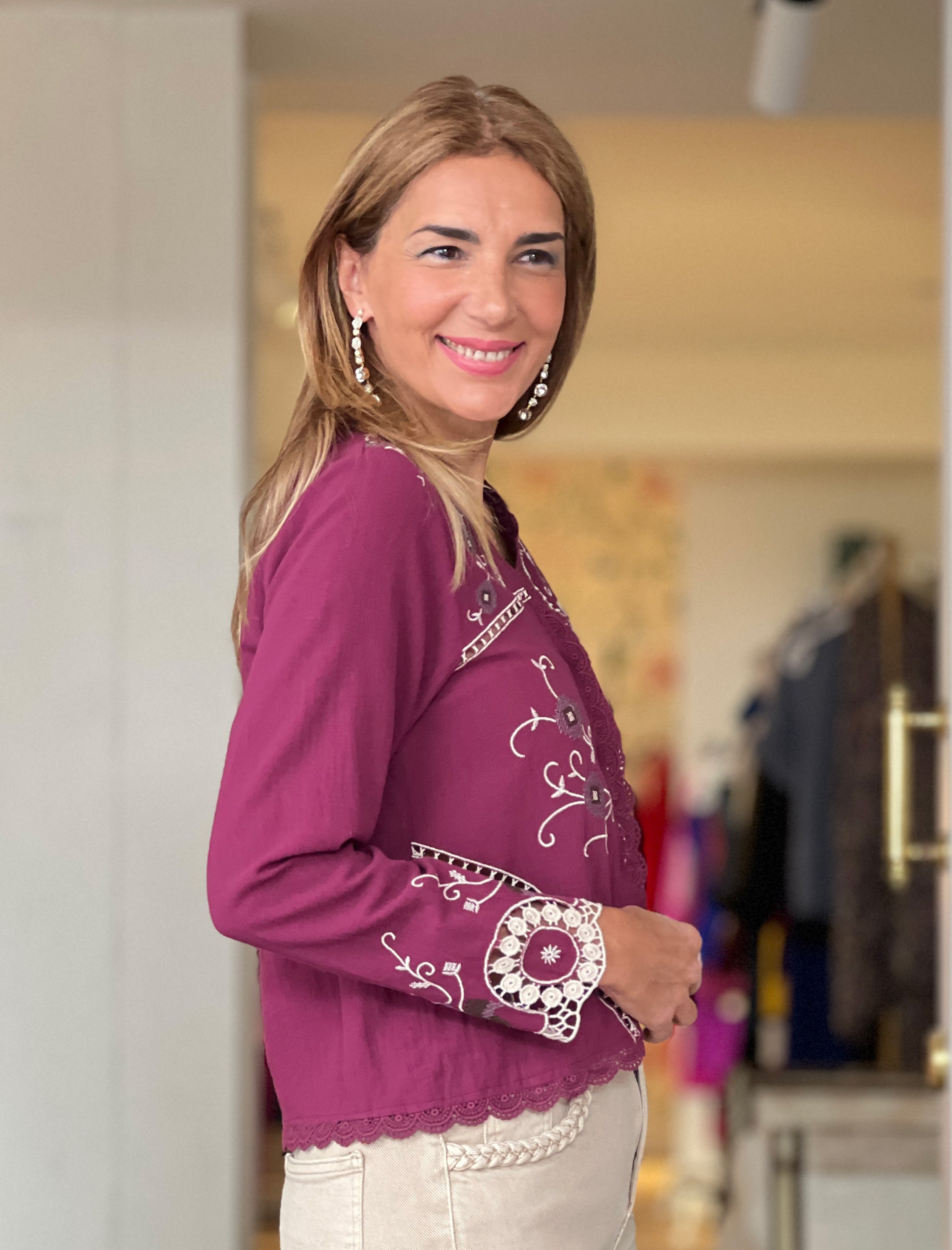 Camisa artesana burdeos