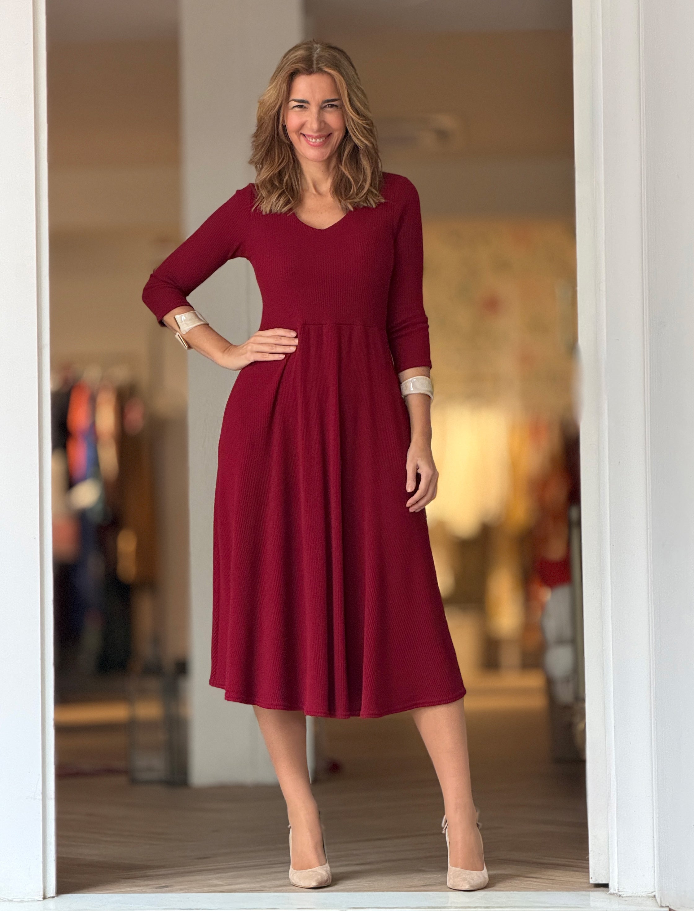 Vestido fondo de armario suave burdeos