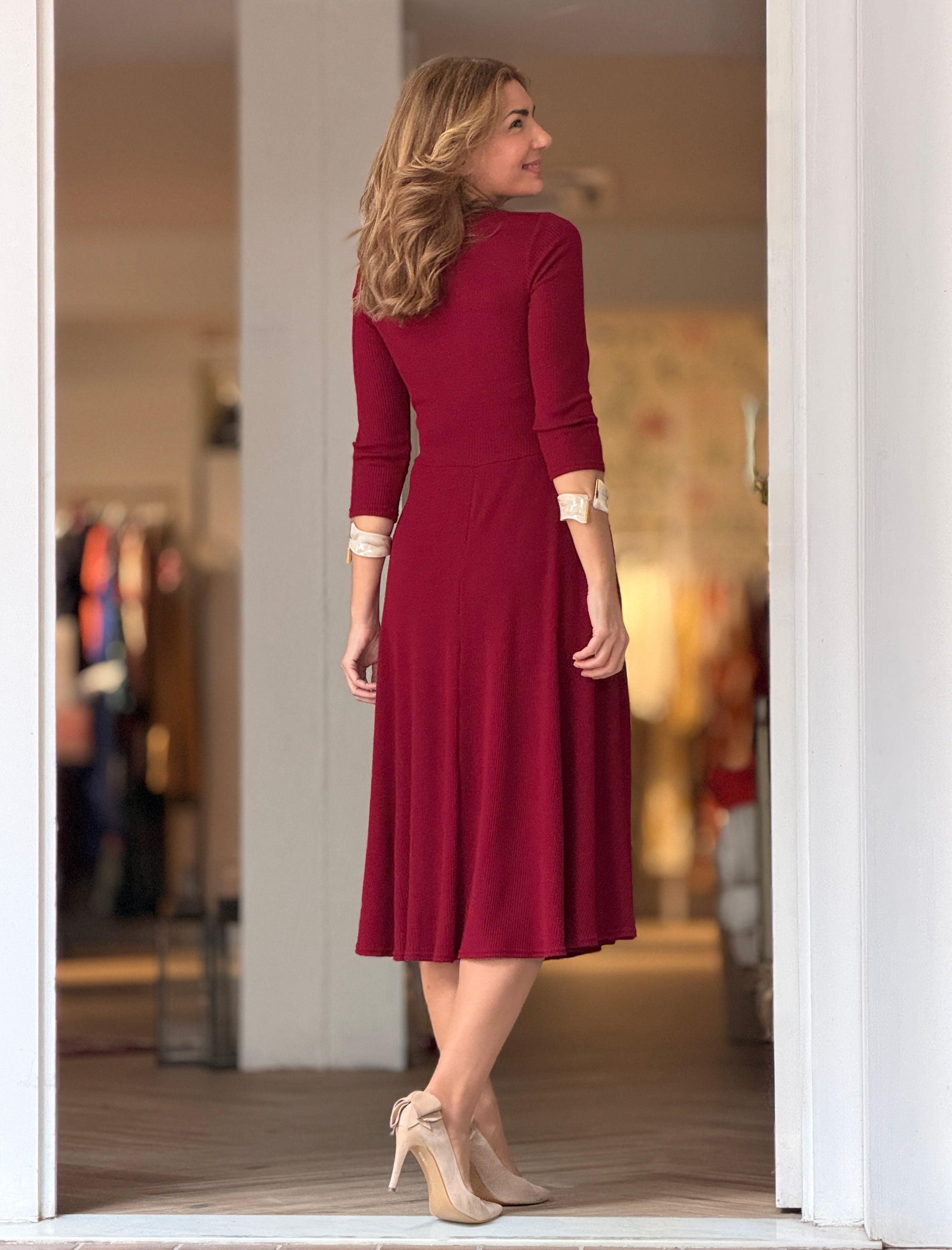 Vestido fondo de armario suave burdeos