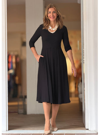 Vestido fondo de armario suave negro