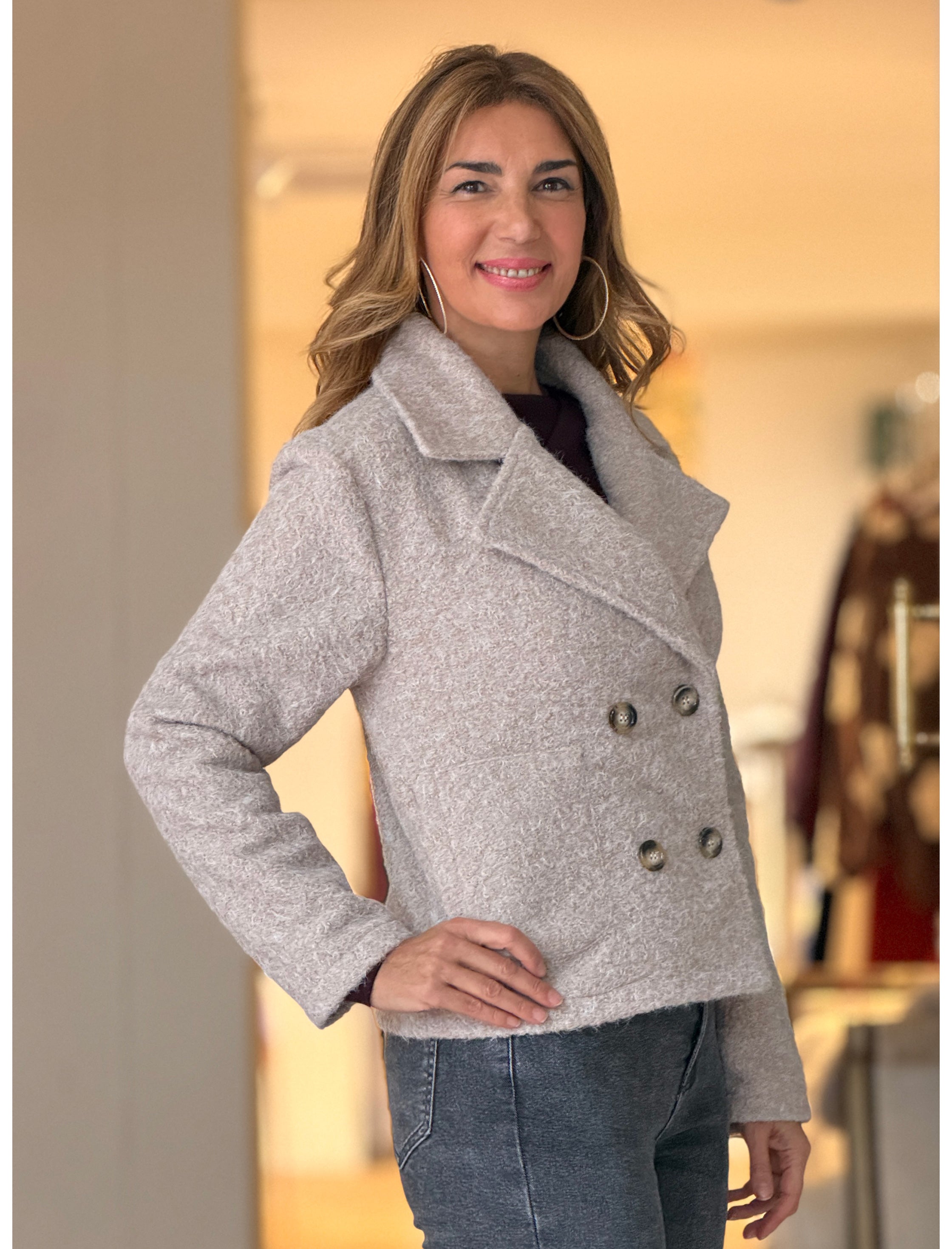 Chaqueta cruzada botones chic beig