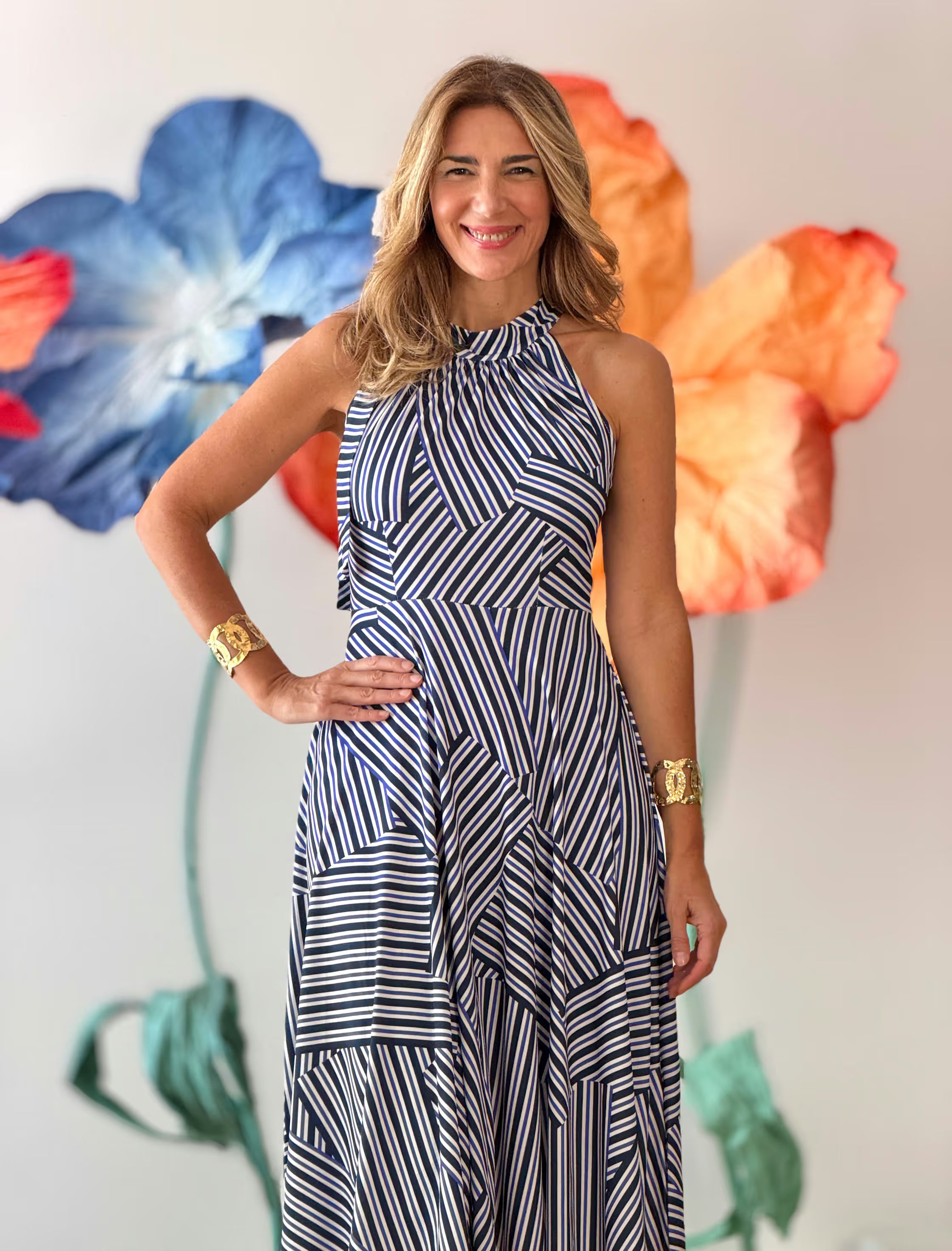 Vestido fluido midi con lazo chic
