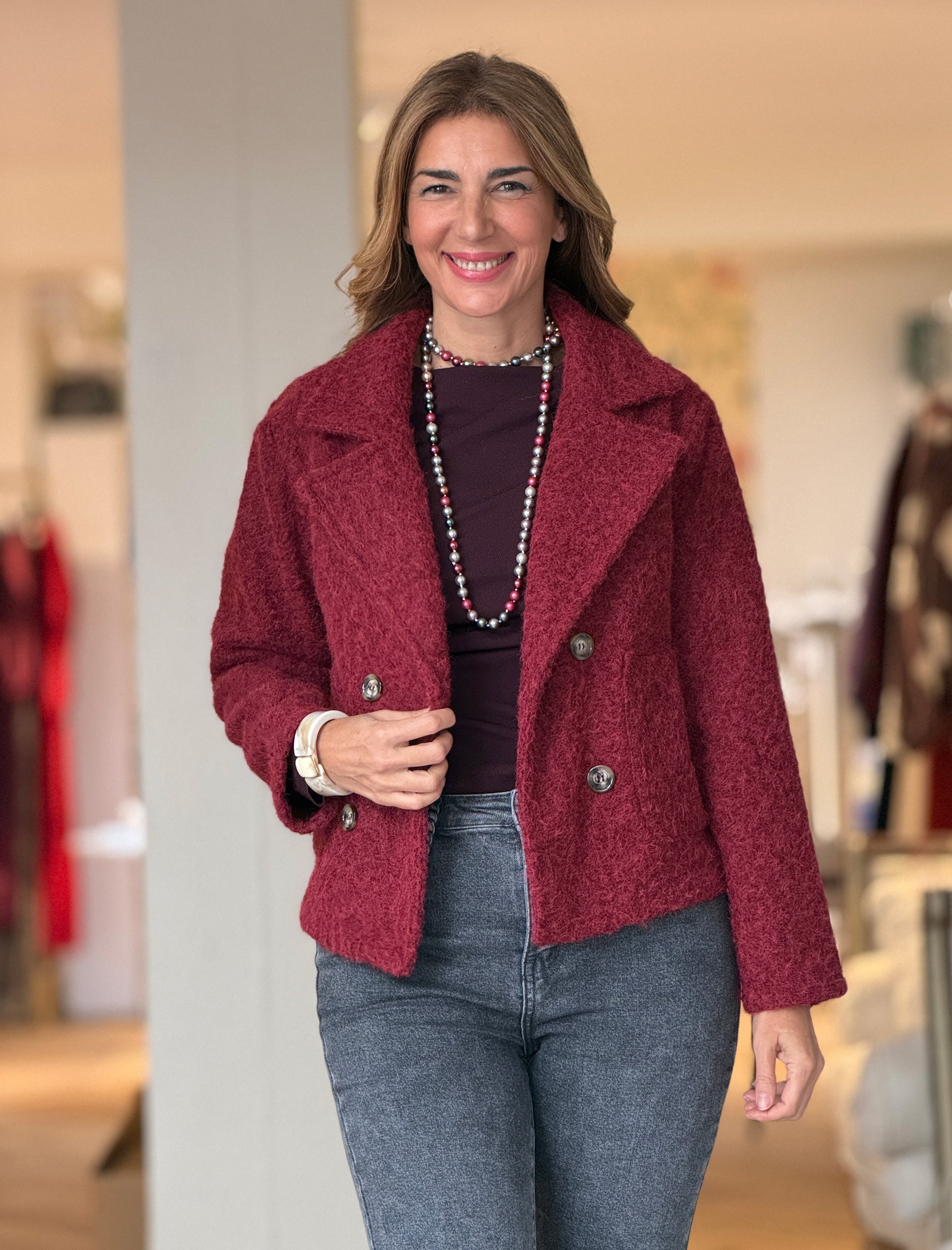 Chaqueta cruzada botones chic burdeos