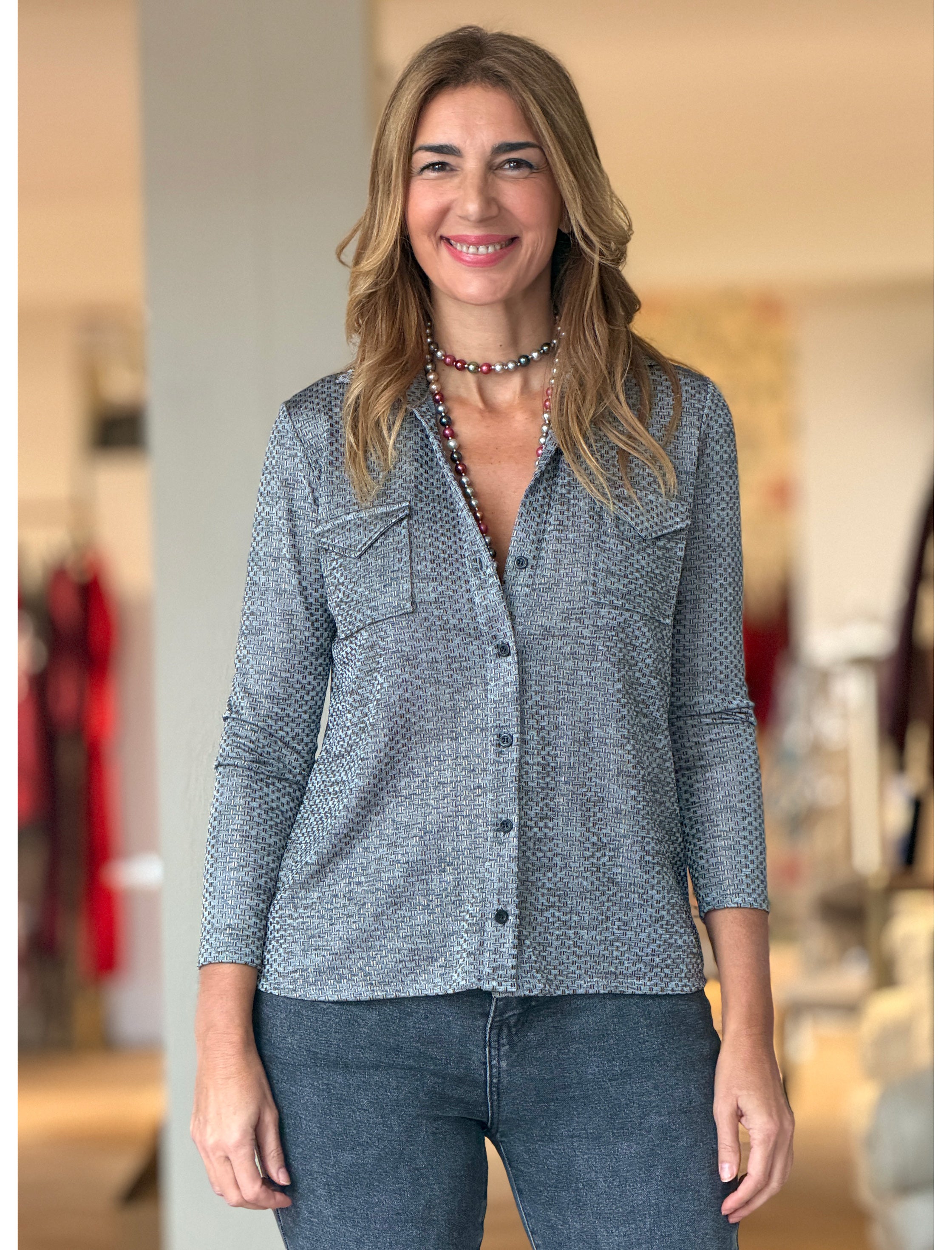 Camisa fluida de bolsillos