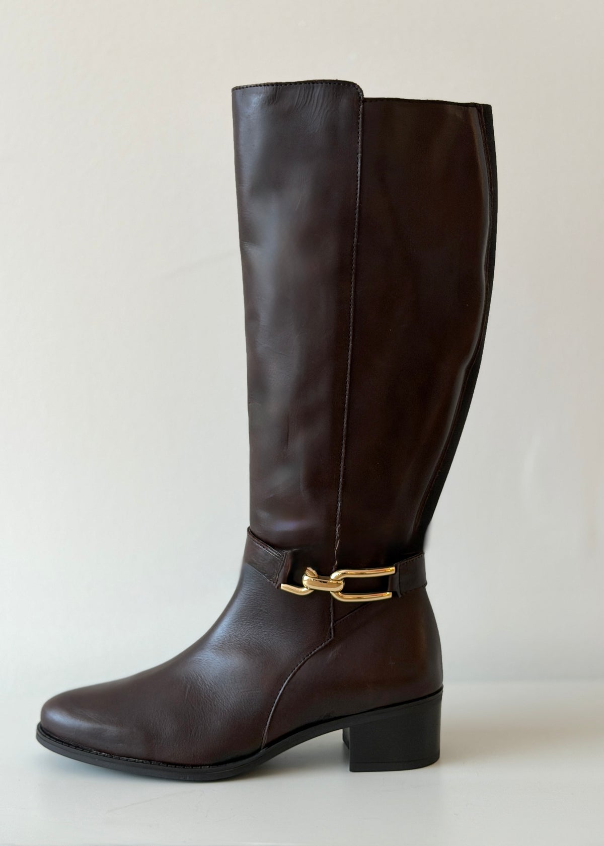 Bota marrón chocolate estribo