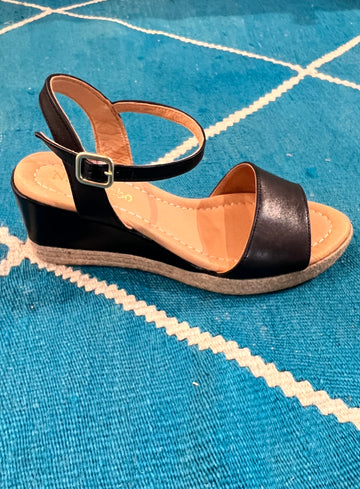 Alpargata de cuña piel Hebilla Bonita negro