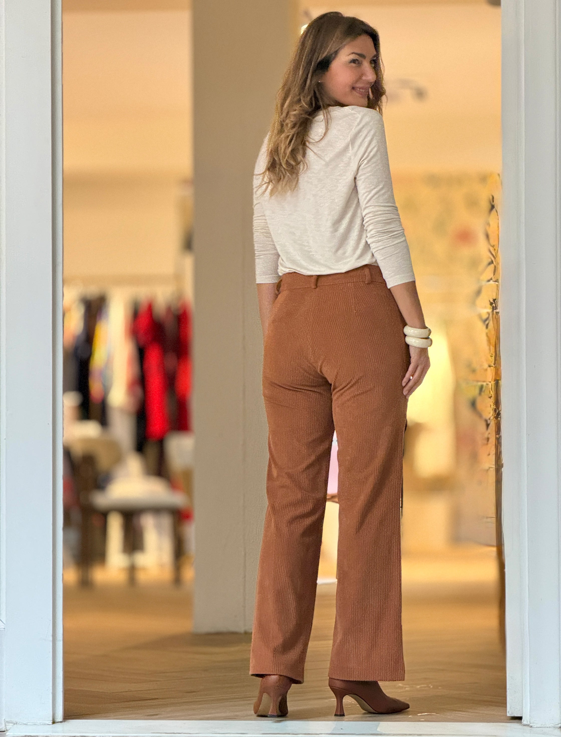 Pantalón de pana mujer ideal camel