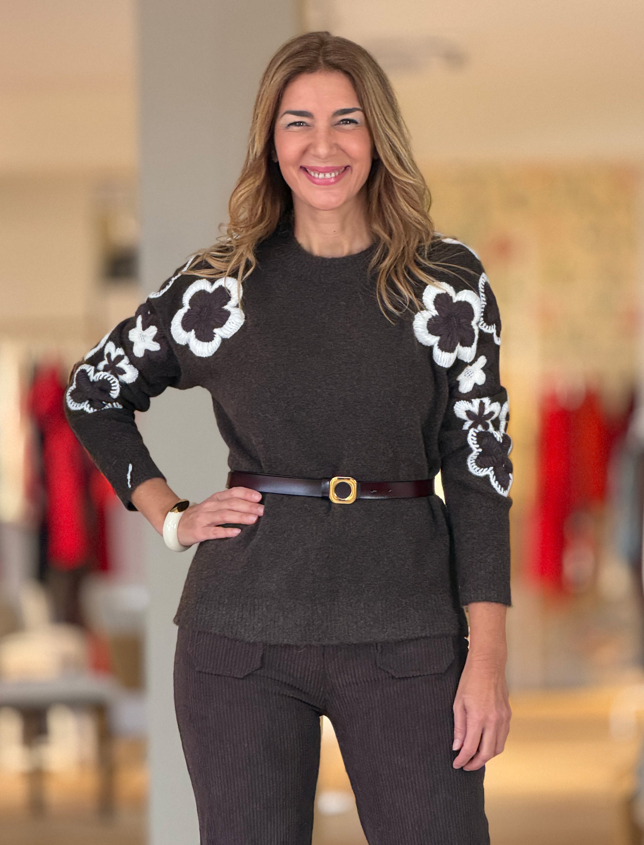 Brazalete oval blanco