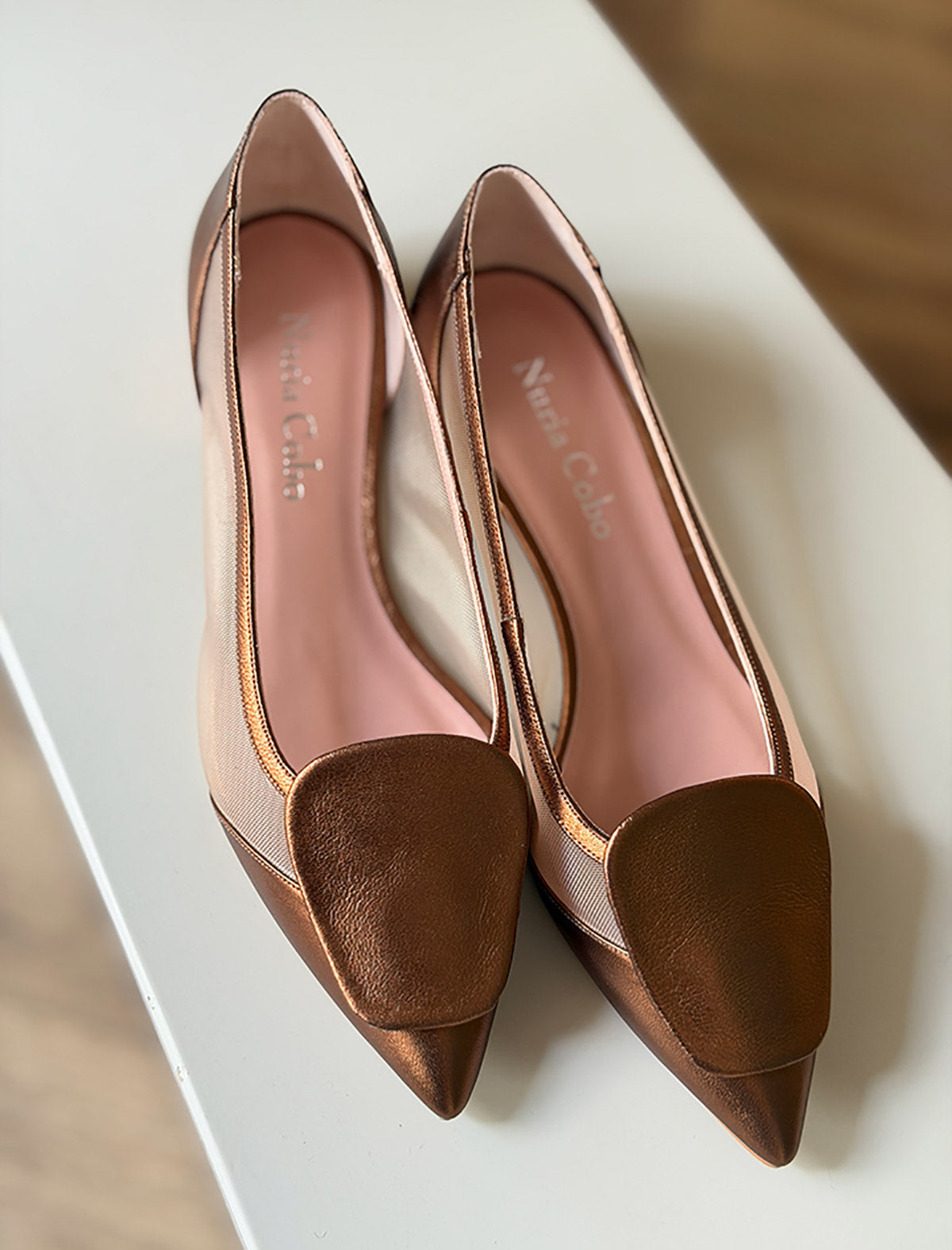 Bailarina de rejilla bronce estilazo