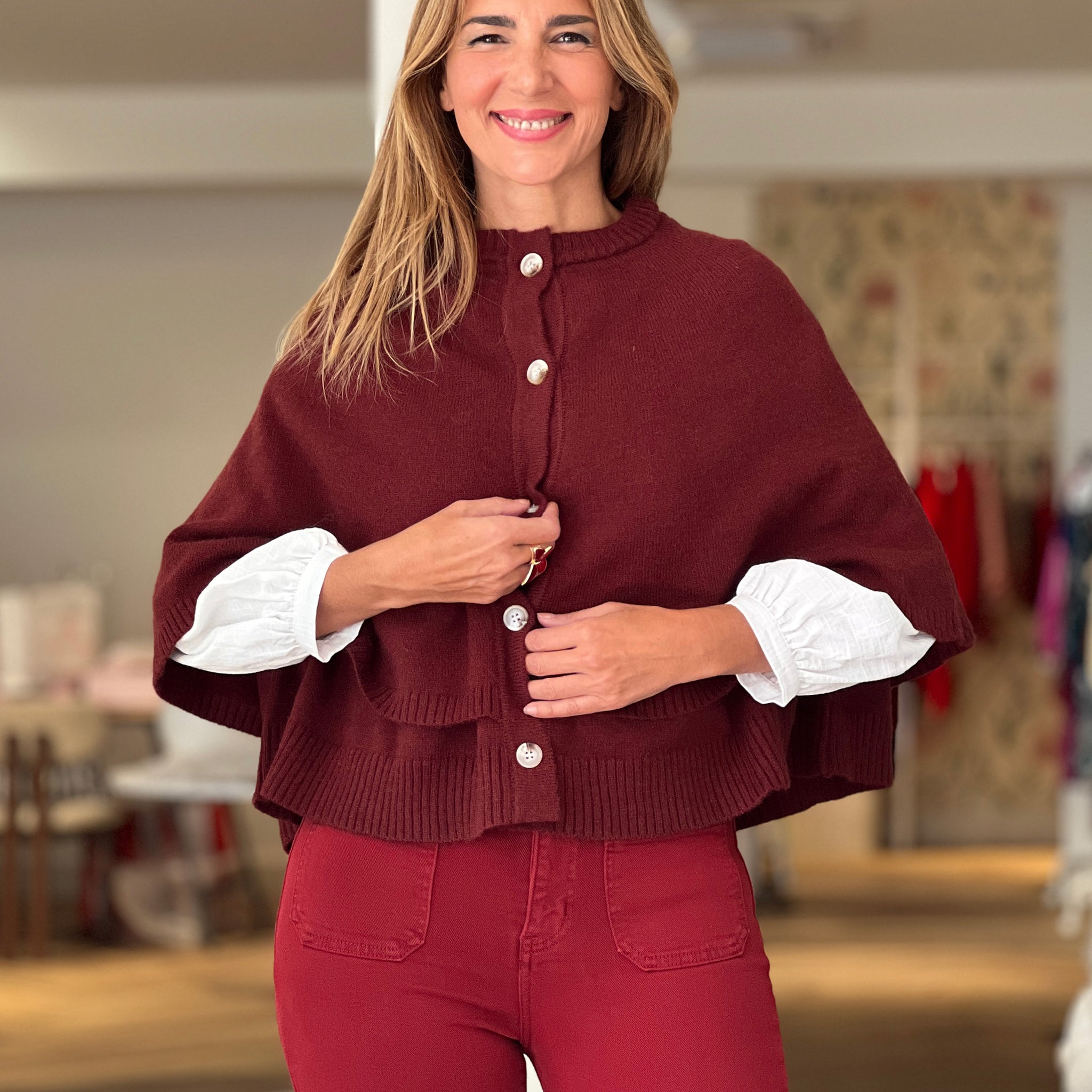 Capa de punto superchic burdeos