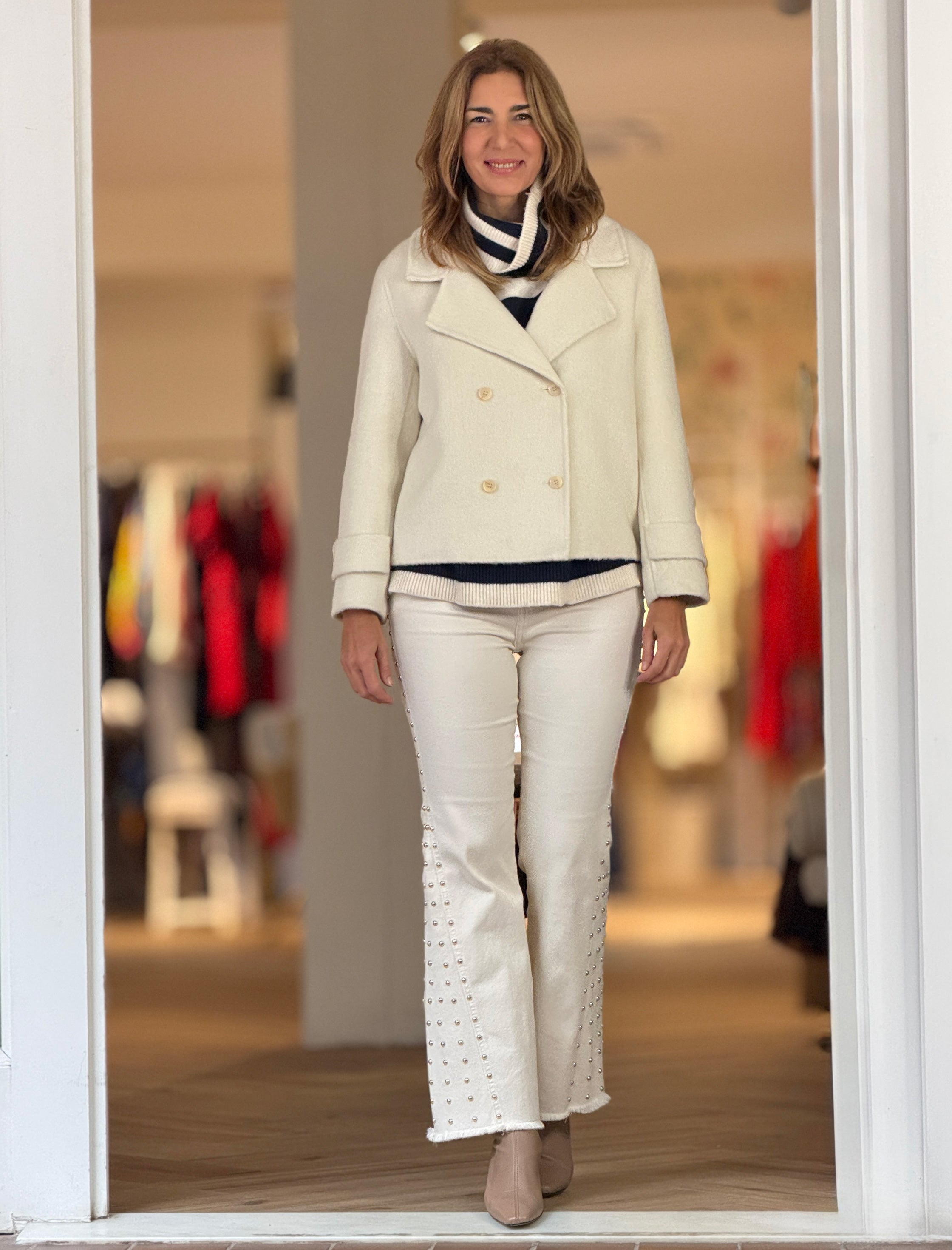 Chaqueta cruzada de lana beig claro