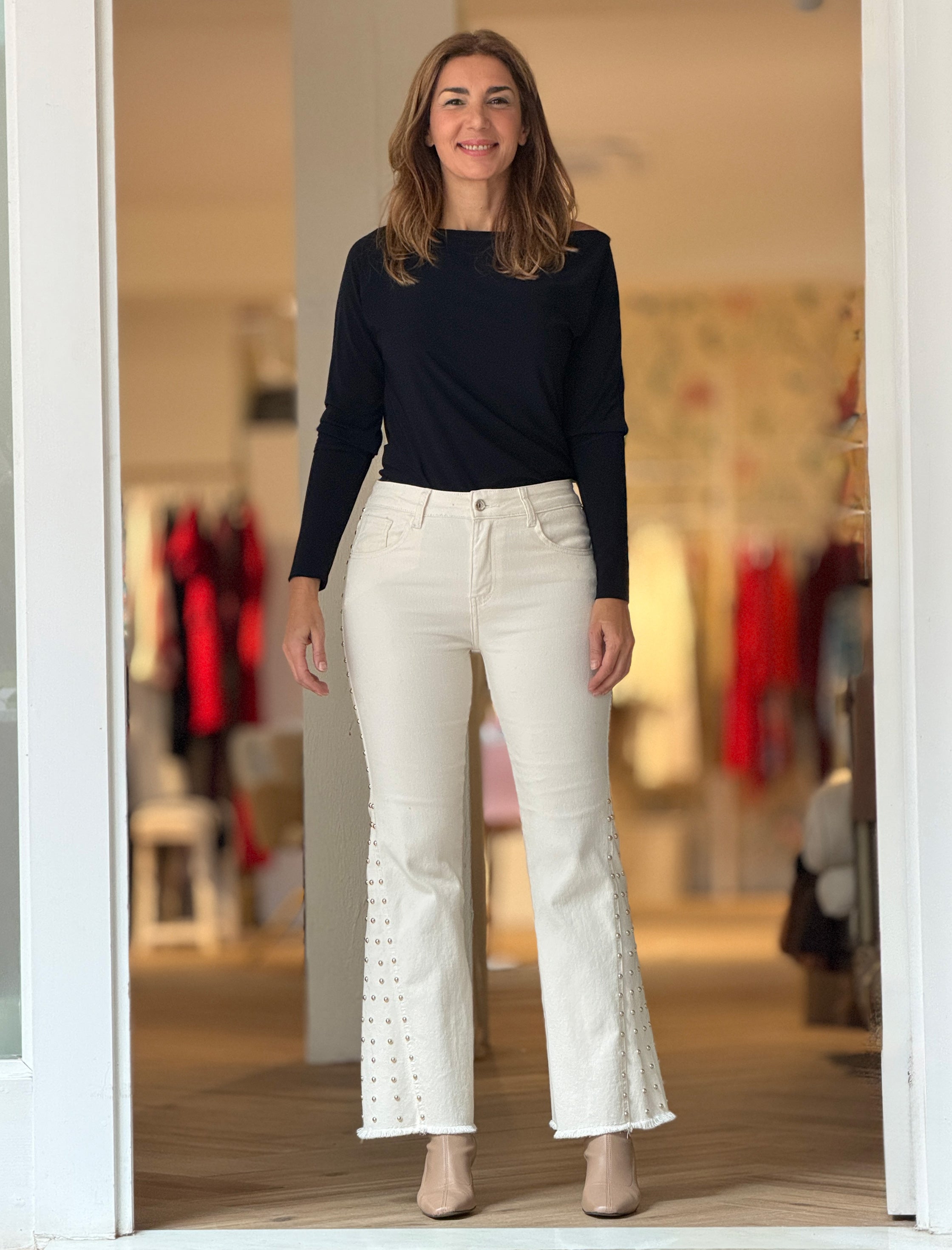 Pantalón vaquero tachas chic