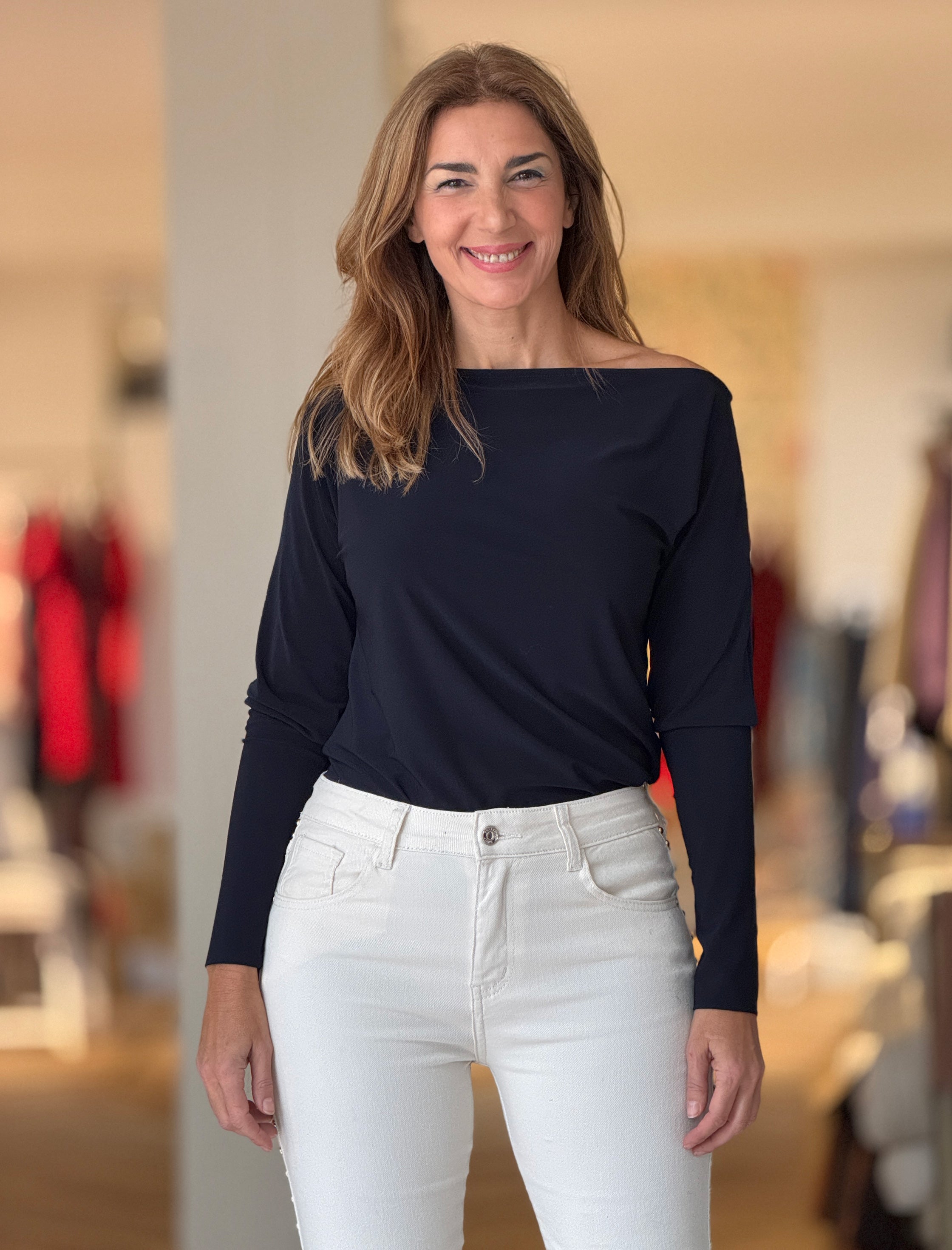 Pantalón vaquero tachas chic