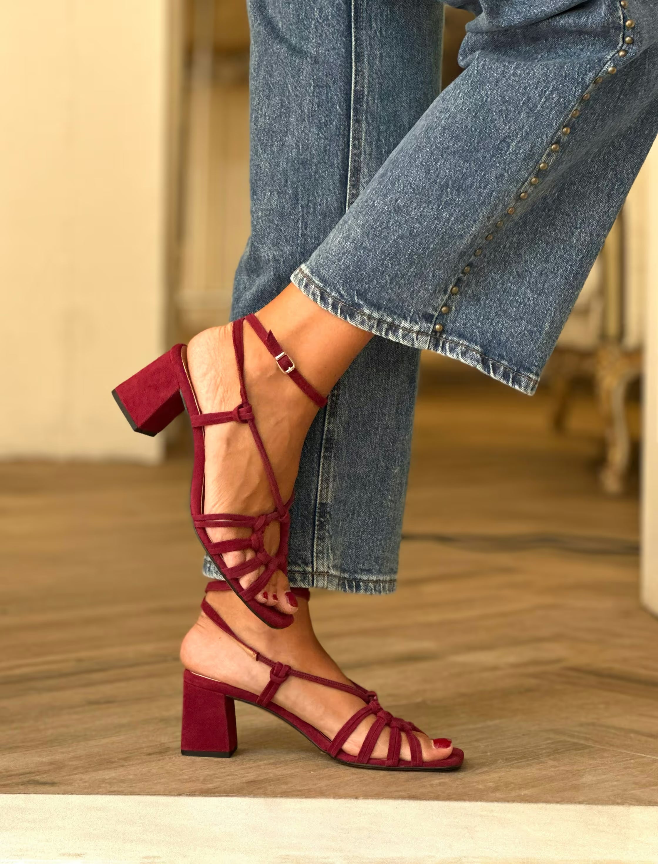 Sandalia burdeos artesania chic