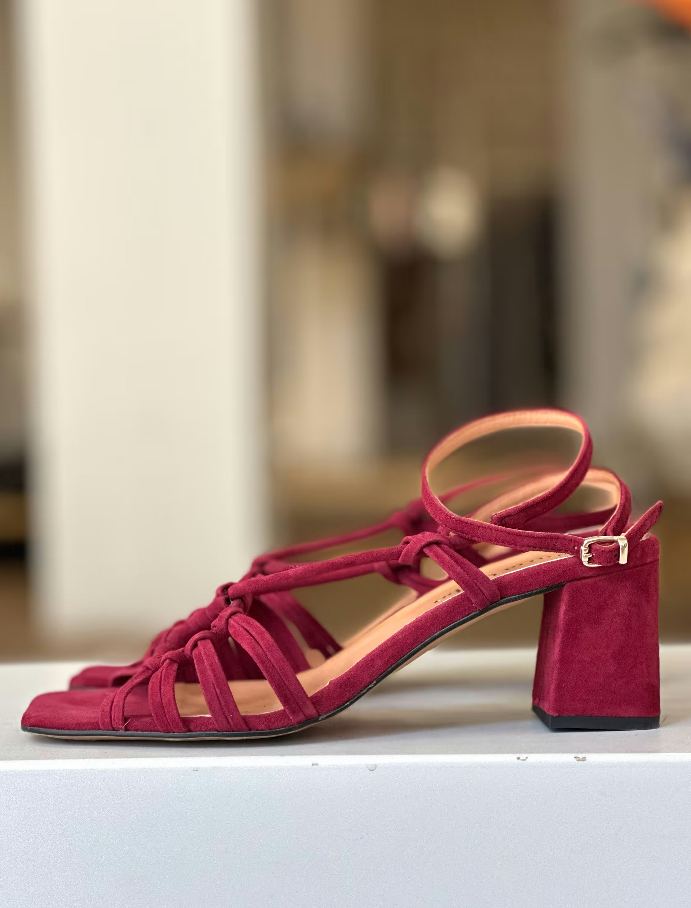 Sandalia burdeos artesania chic