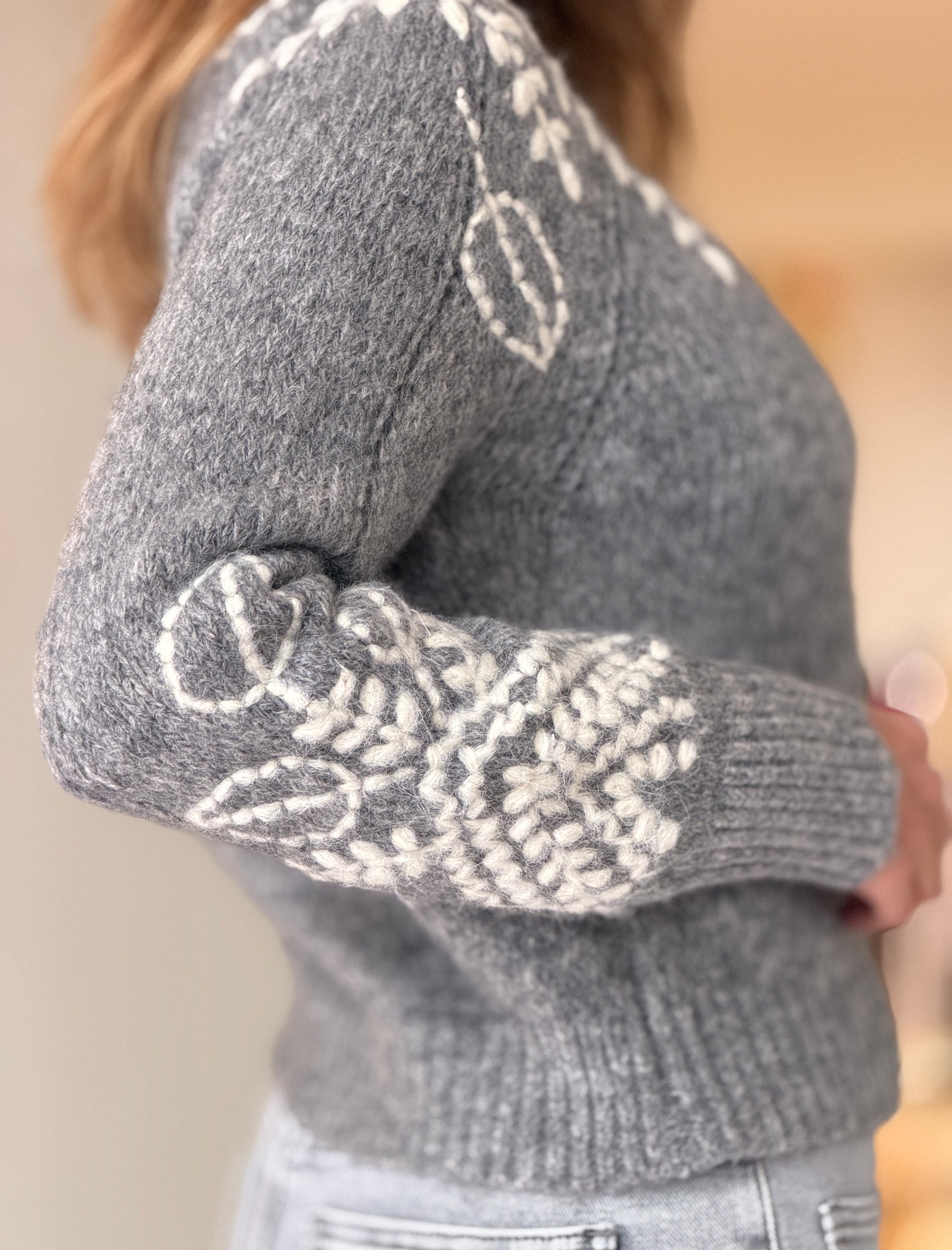 Jersey gris bordado suave