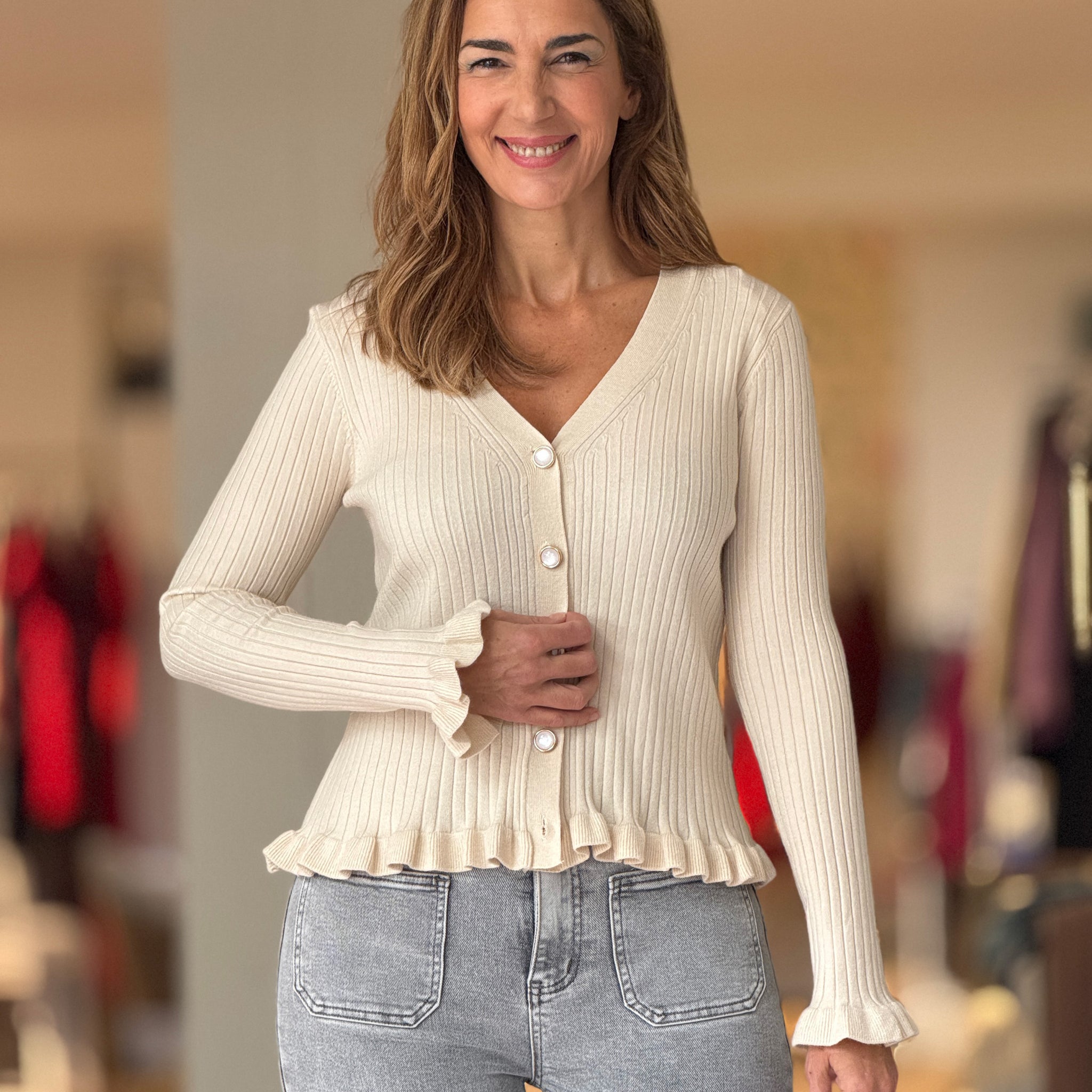 Rebeca beig botones chic