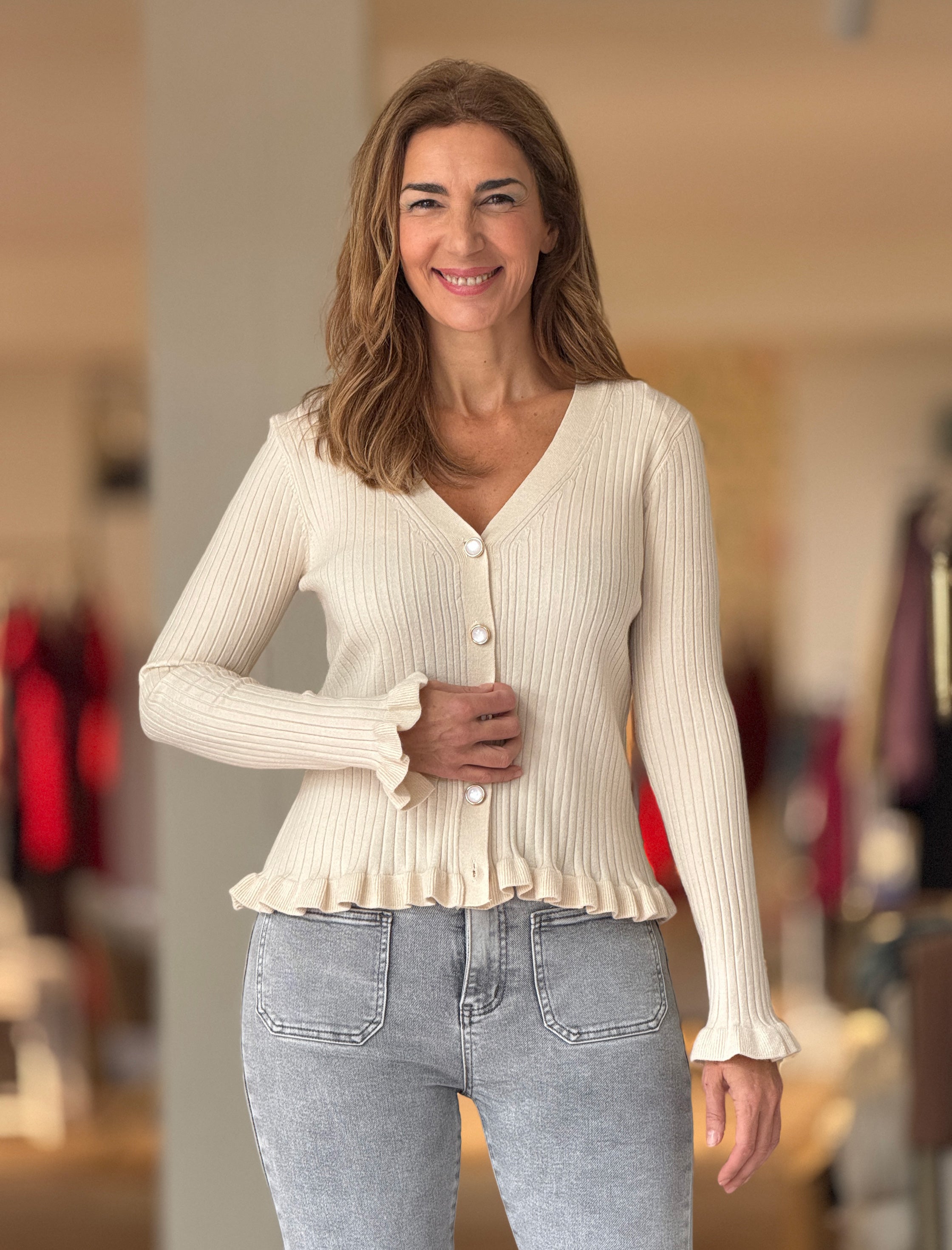 Rebeca beig botones chic