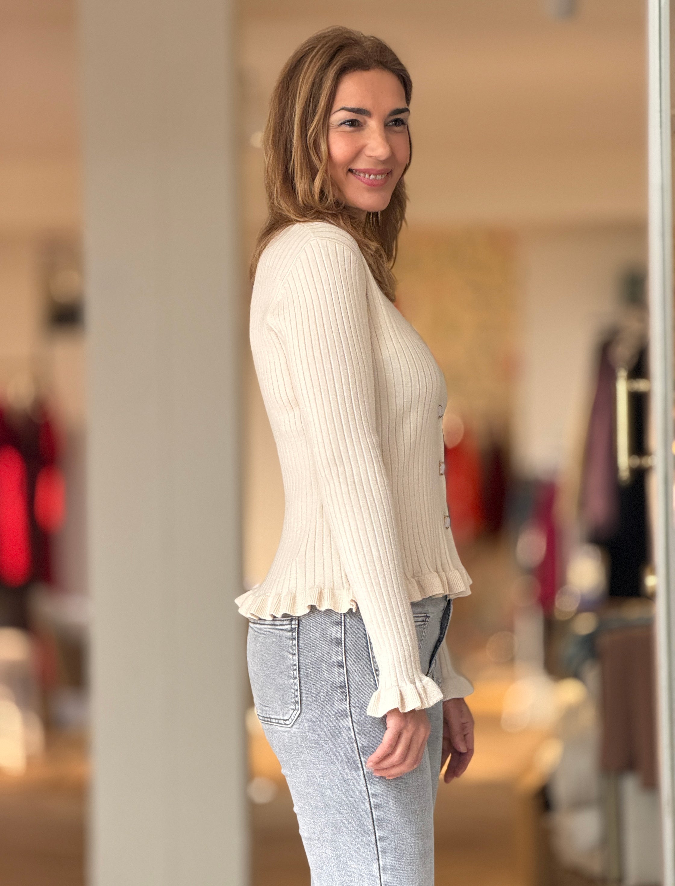 Rebeca beig botones chic