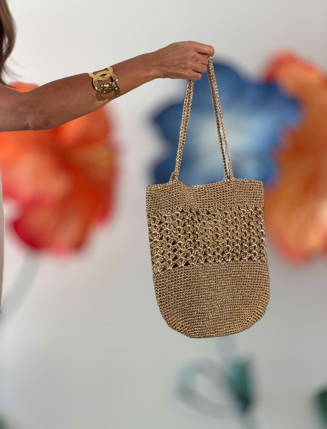 Bolso dorado boho artesanal