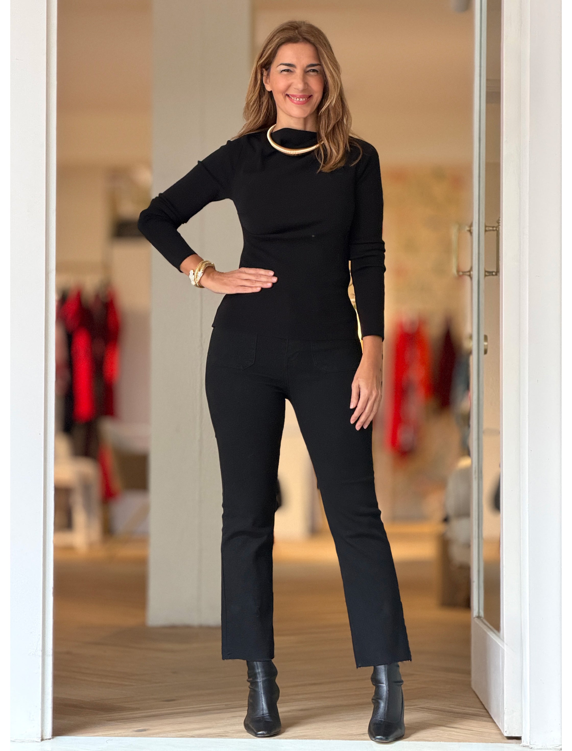 Pantalón vaquero negro bolsillos