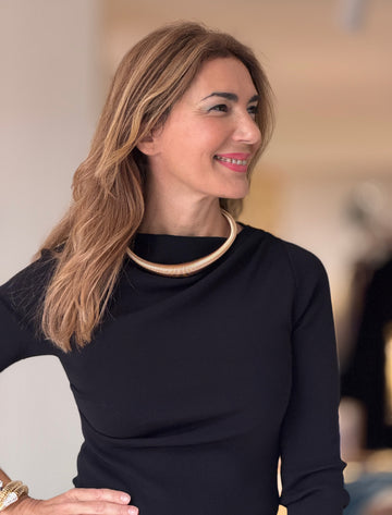 Gargantilla metálica estilo dorada