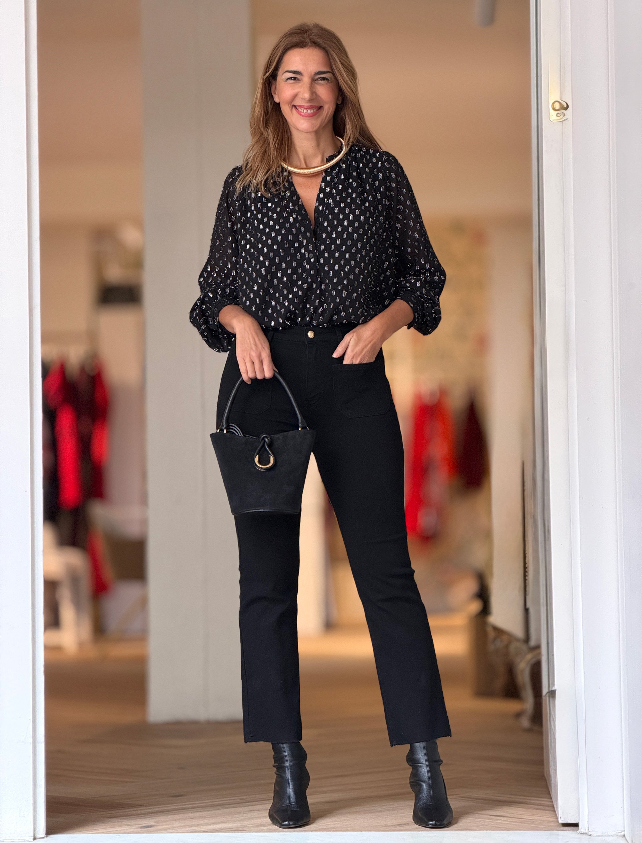 Pantalón vaquero negro bolsillos