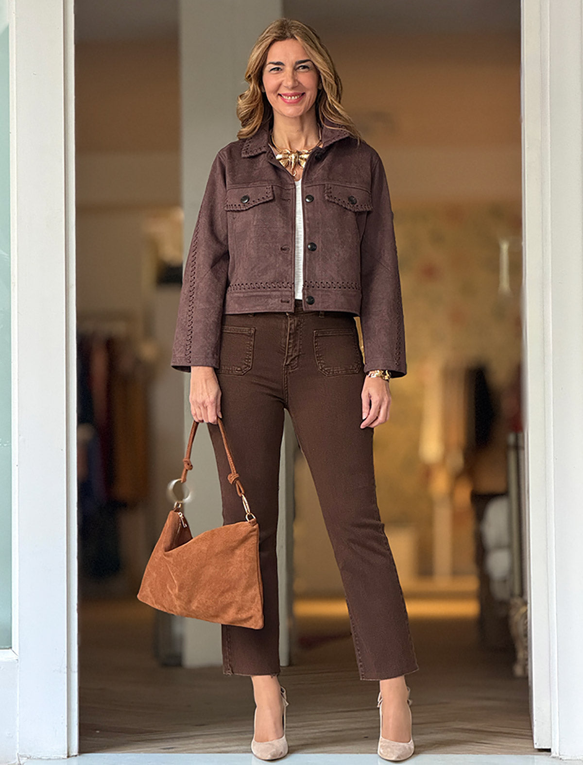 Pantalón vaquero marrón flare elástico