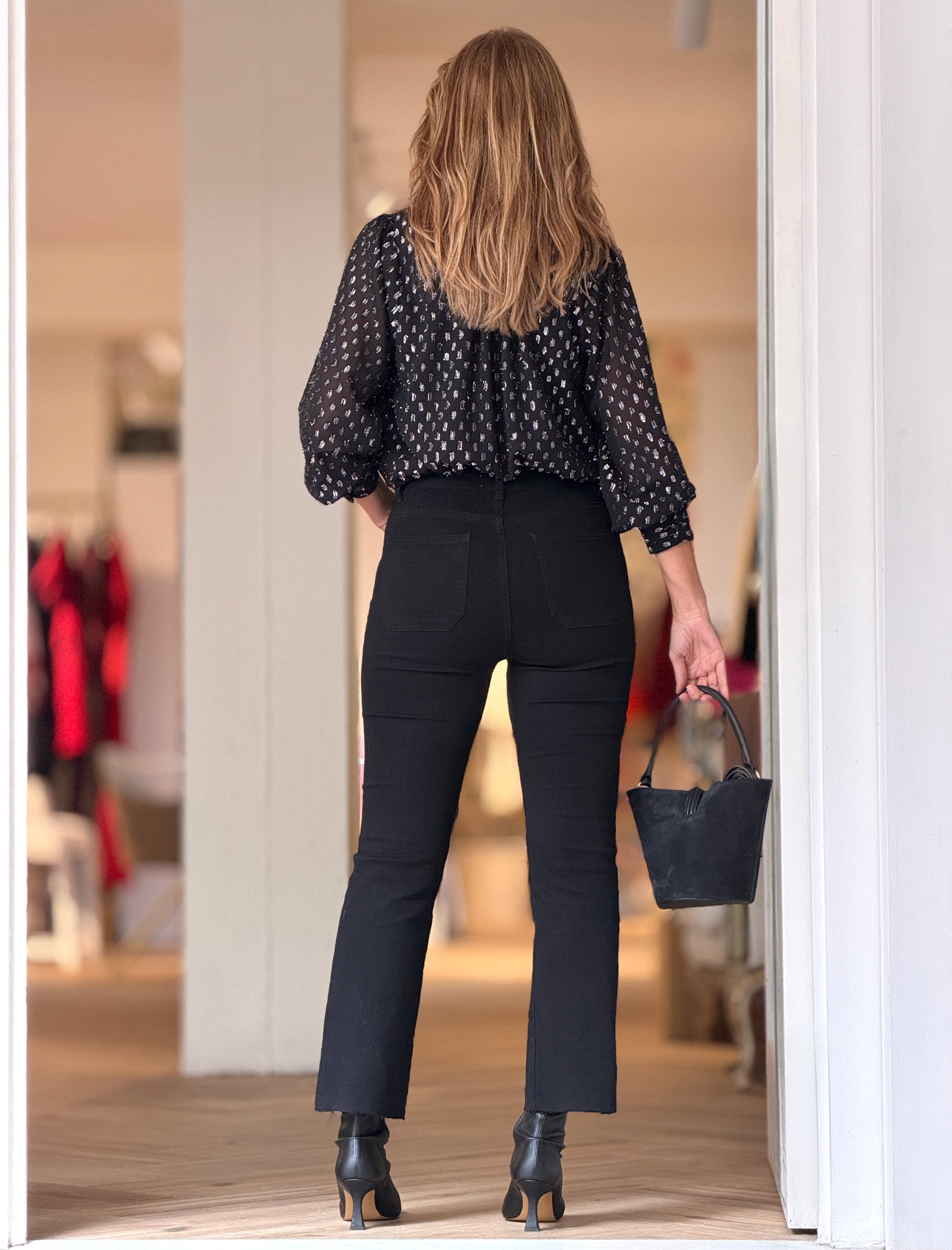 Pantalón vaquero negro bolsillos