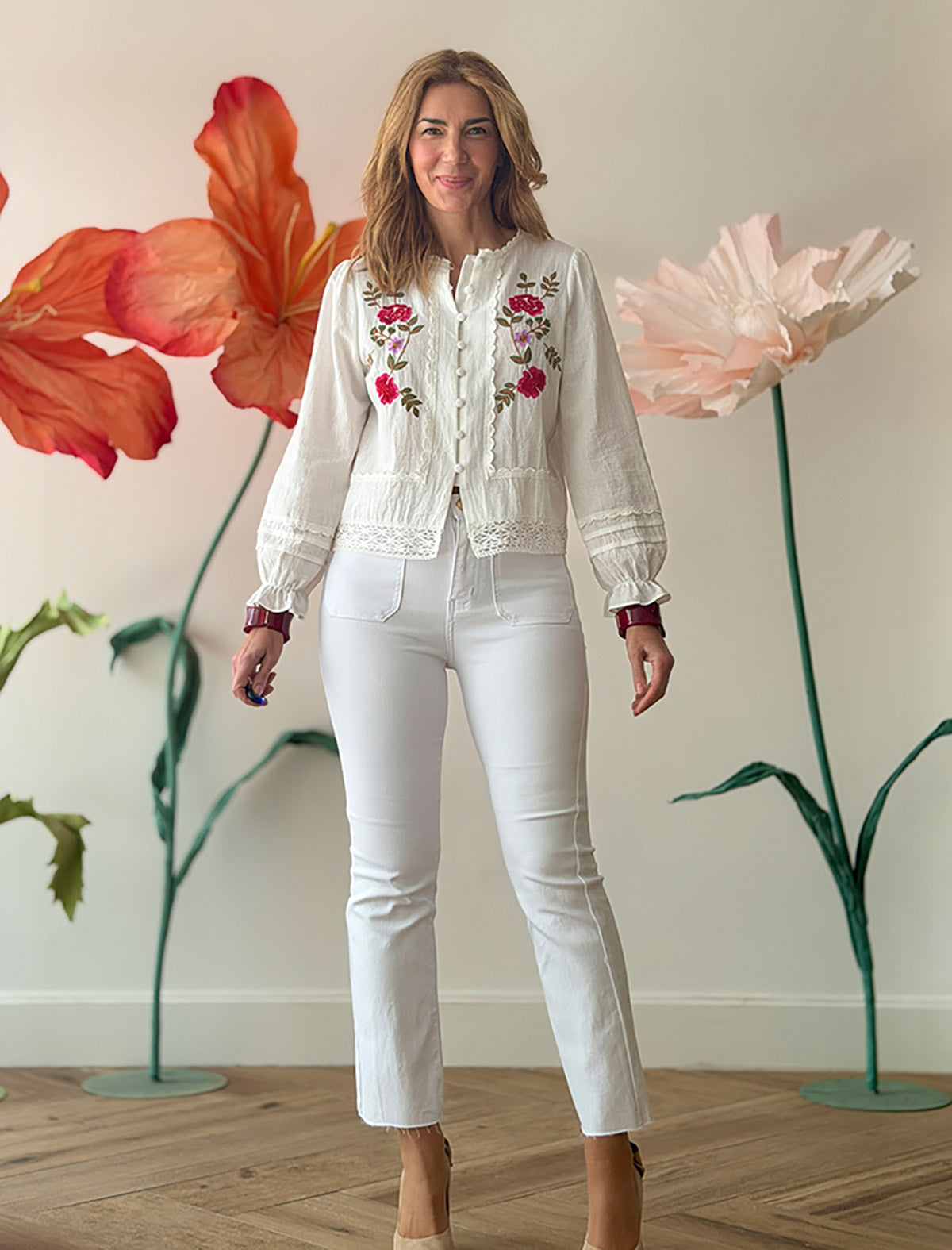 Jeans flare con bolsillos blanco