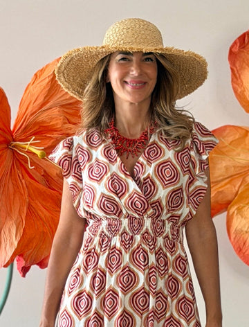 Sombrero de rafia estilo bajo el sol