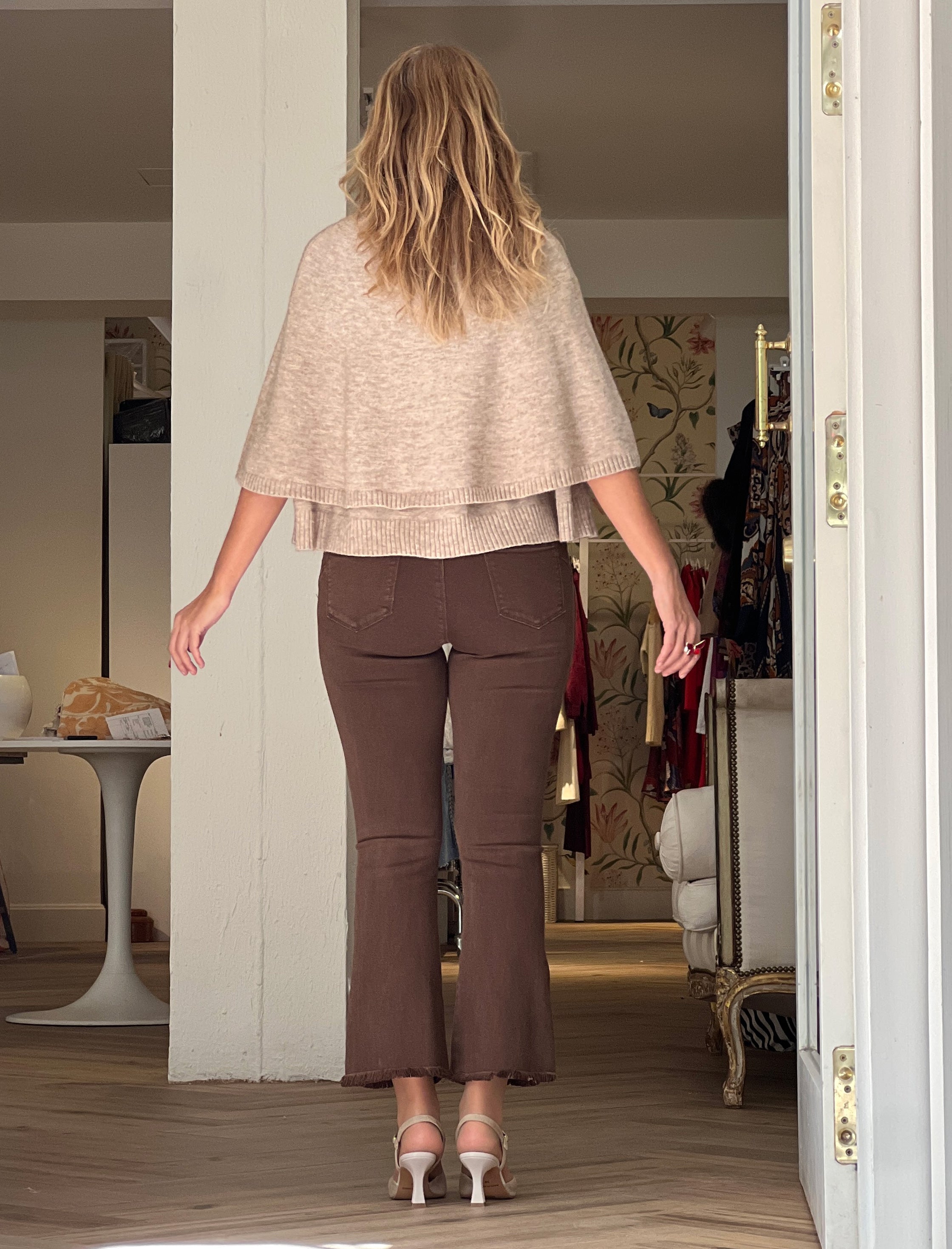 Capa de punto superchic camel