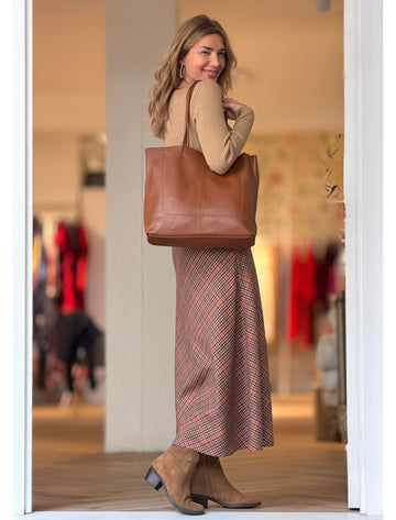BOLSO SHOPPING SUAVE CUERO