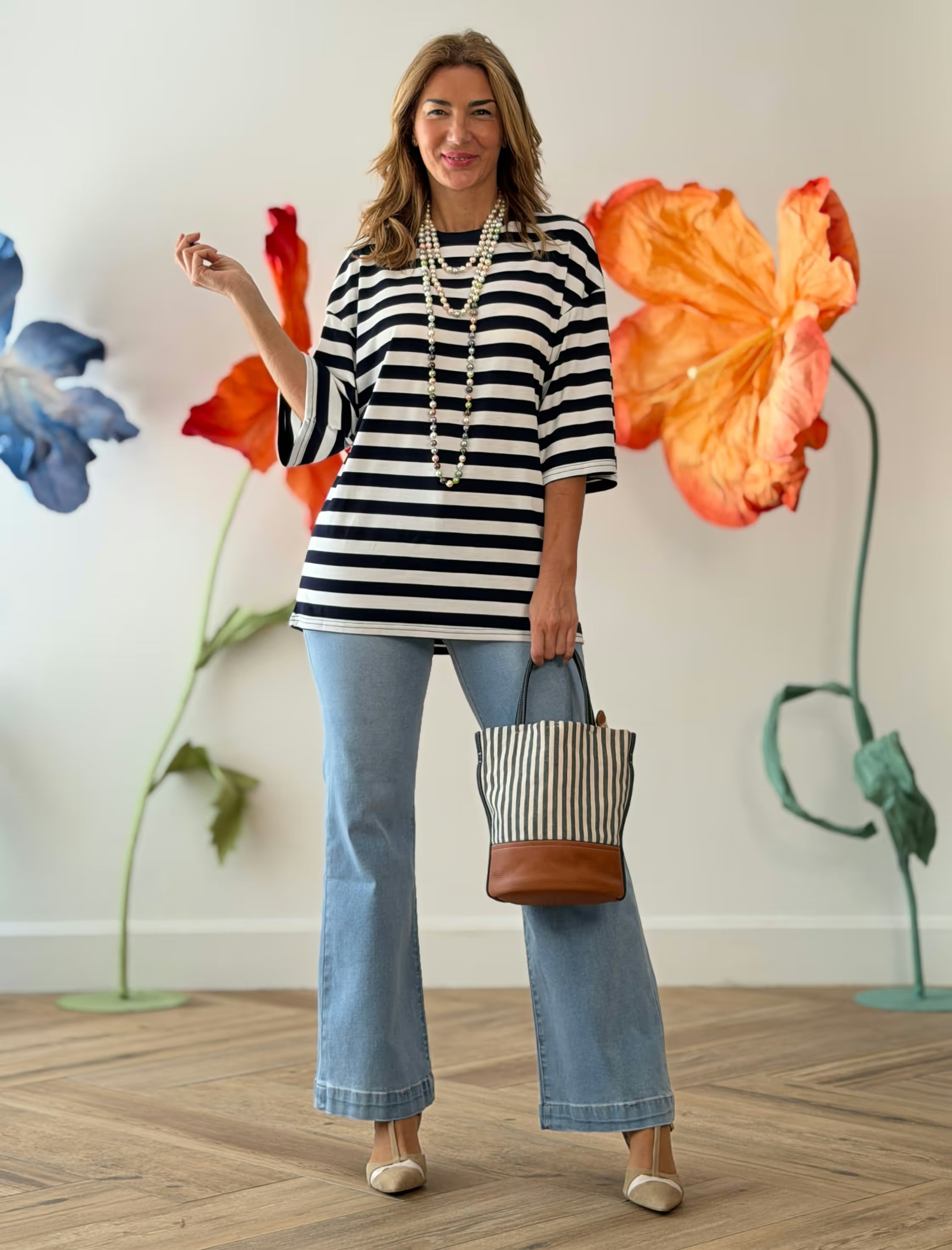 Pantalón vaquero flare bolsillos