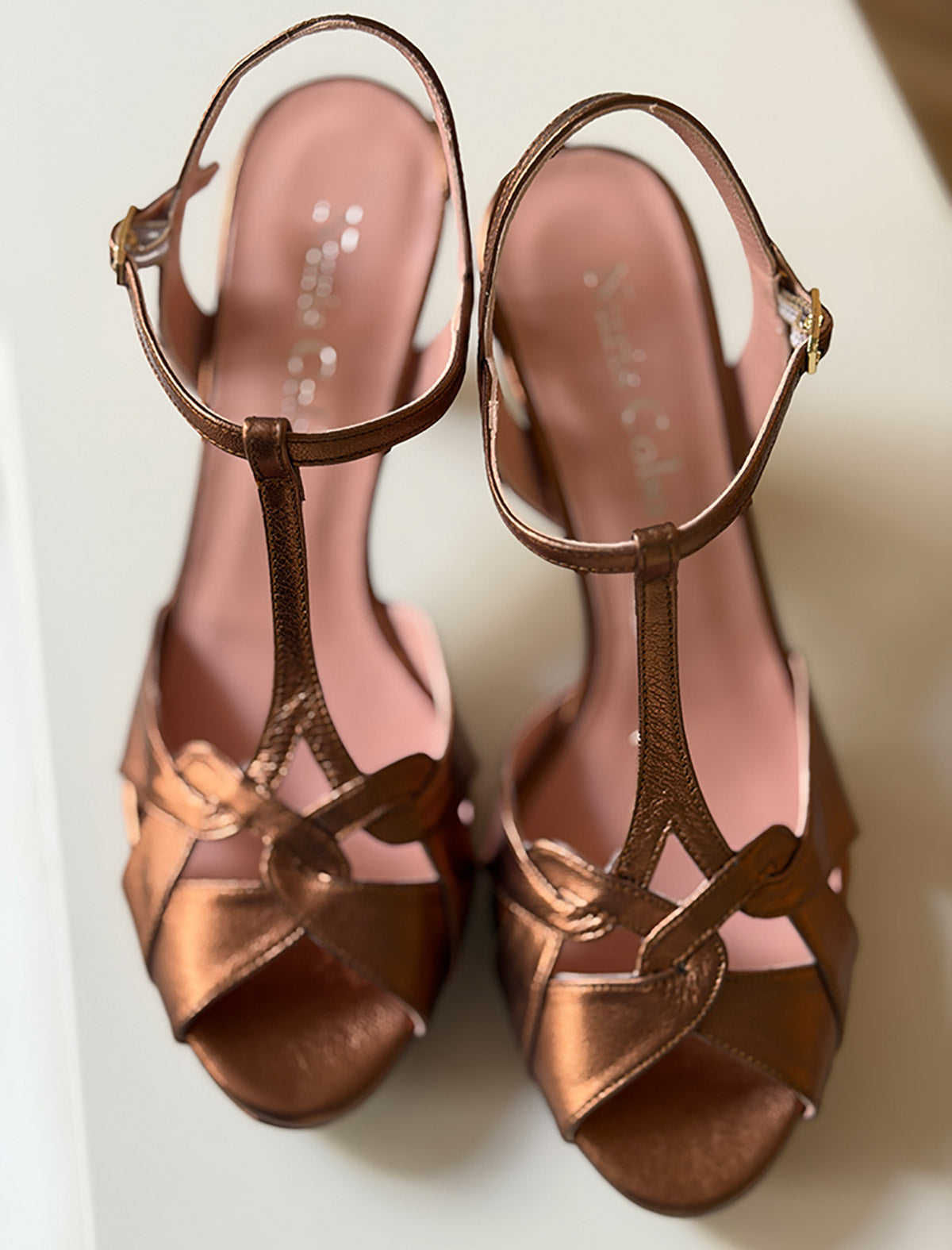 Sandalia de tacón bronce Gala