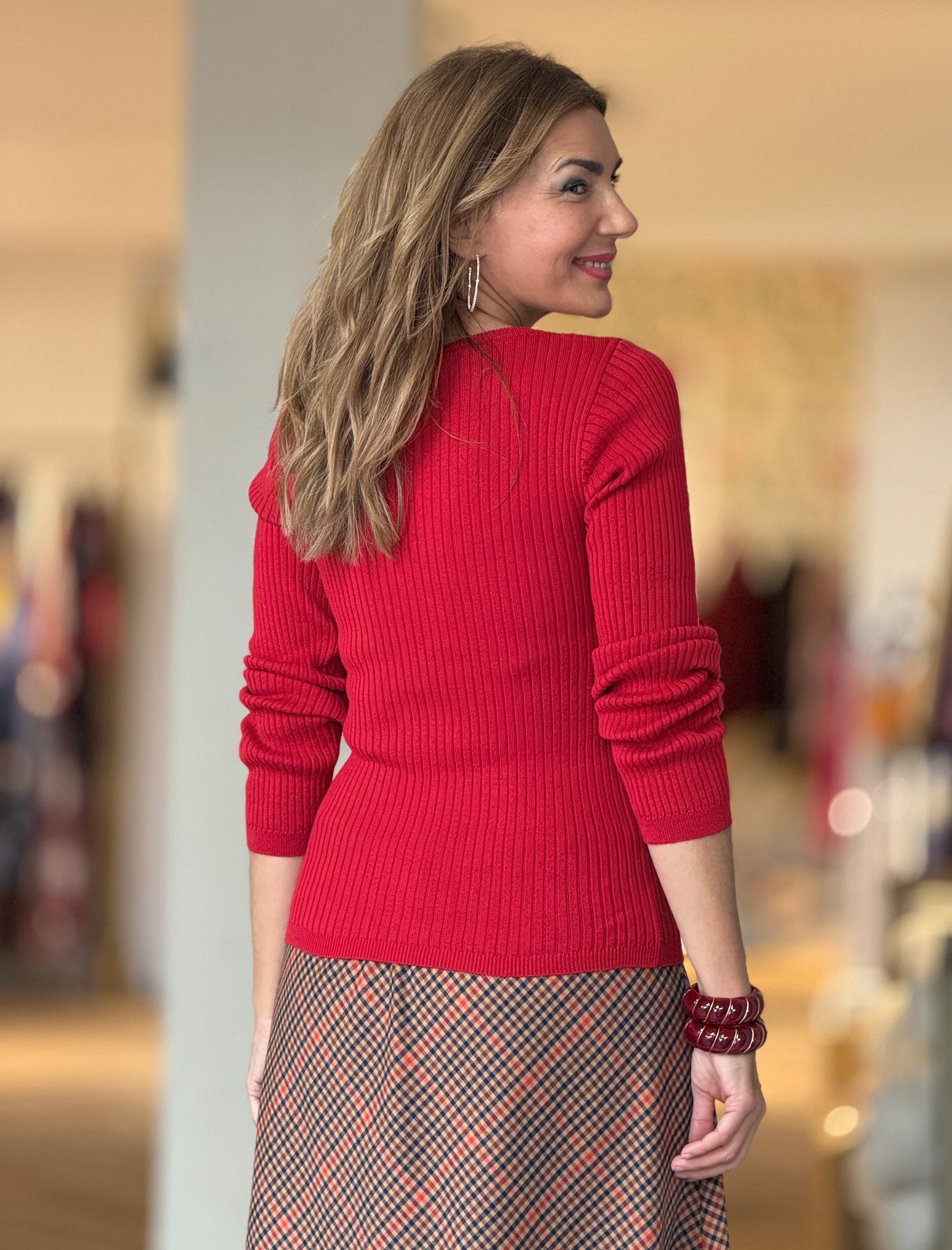 Jersey rojo canalé escote bonito