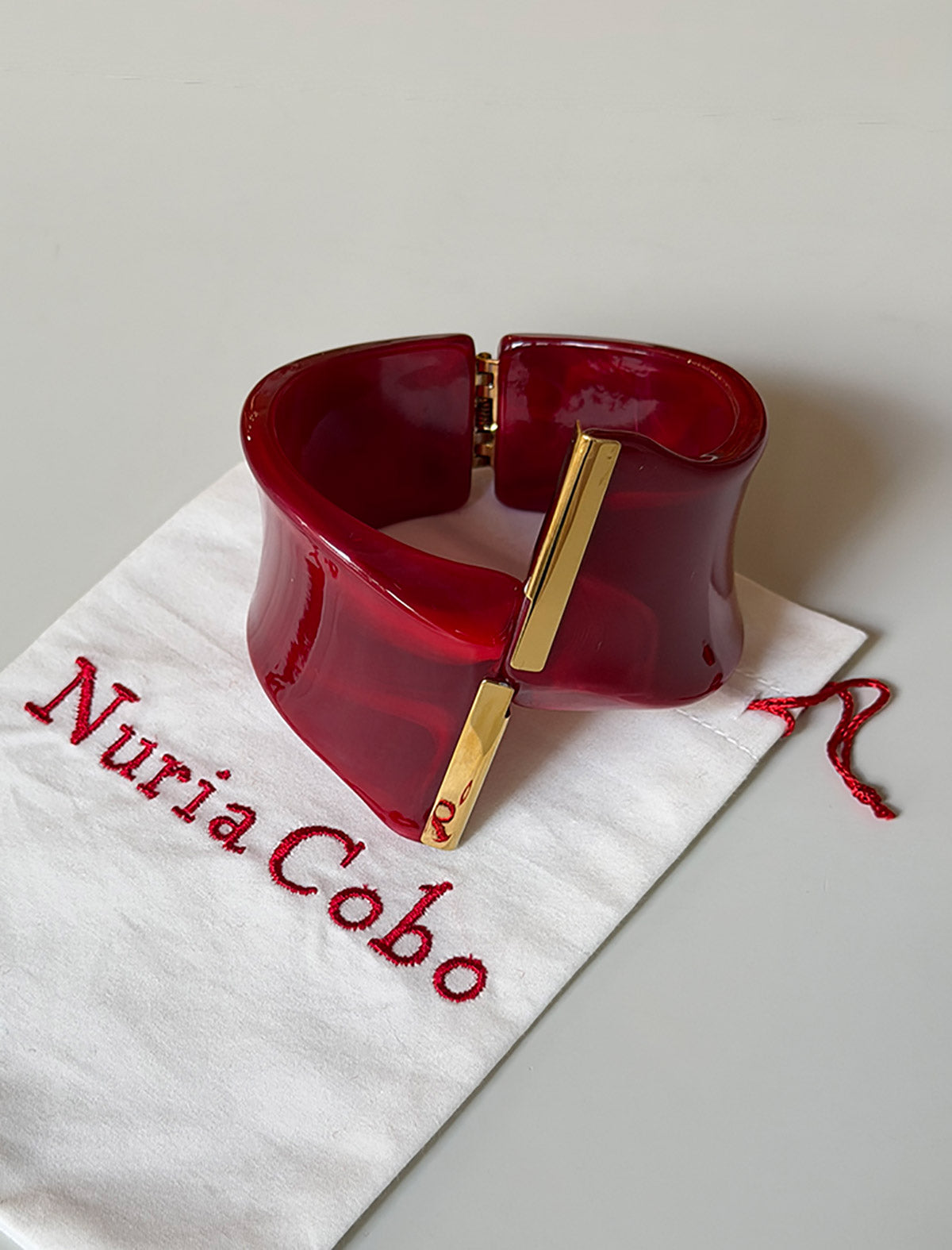 Brazalete burdeos bonito mujer