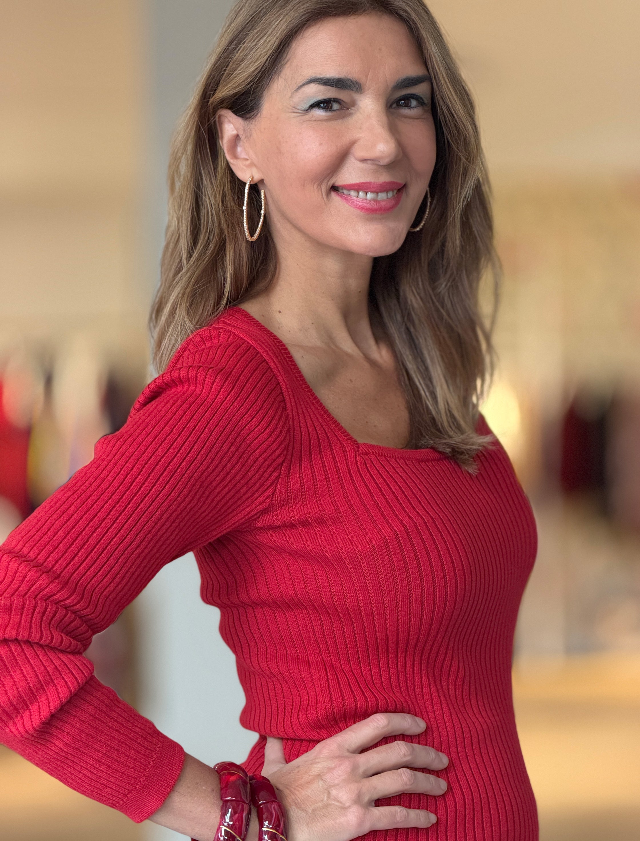 Jersey rojo canalé escote bonito