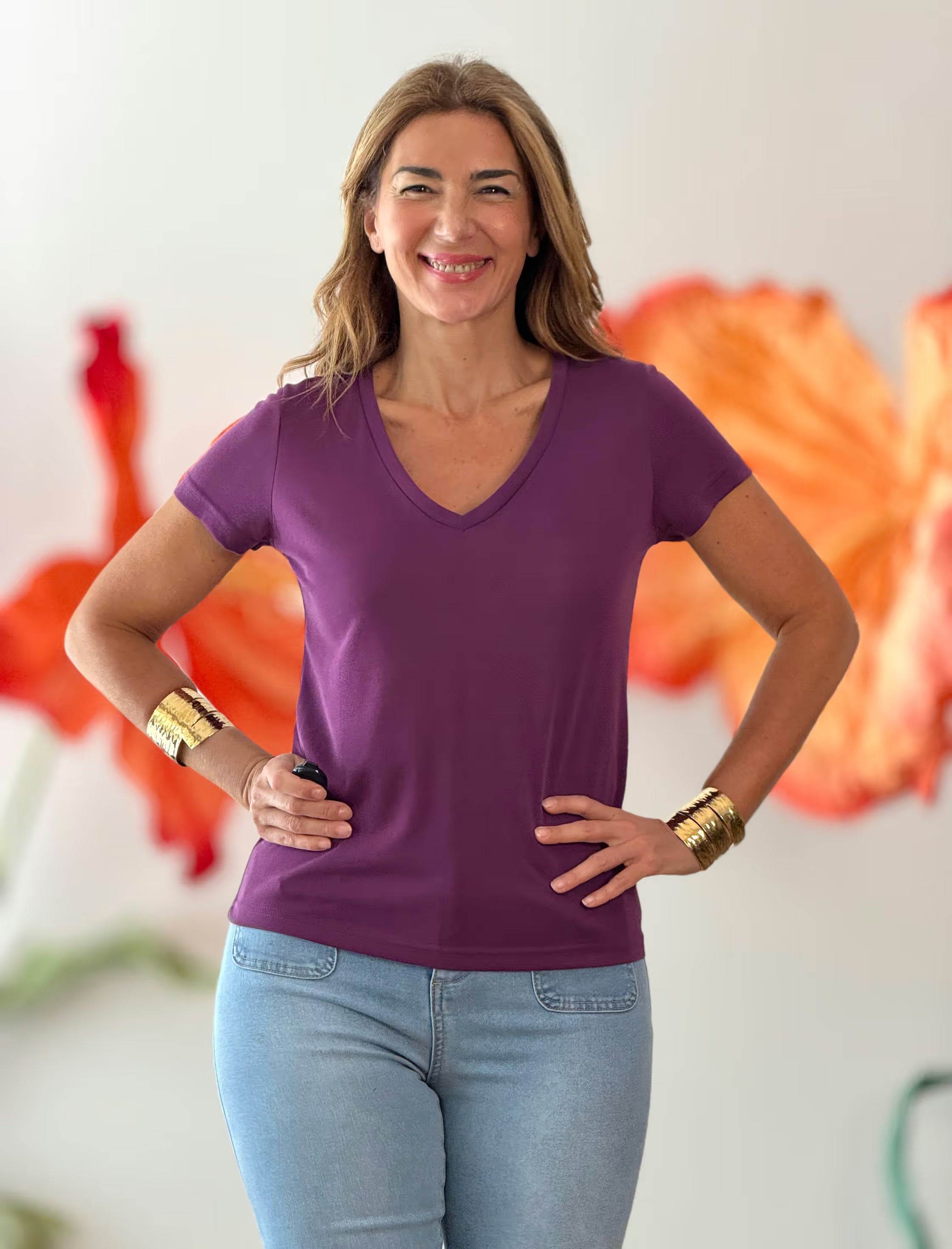 Camiseta morada ideal escote en pico