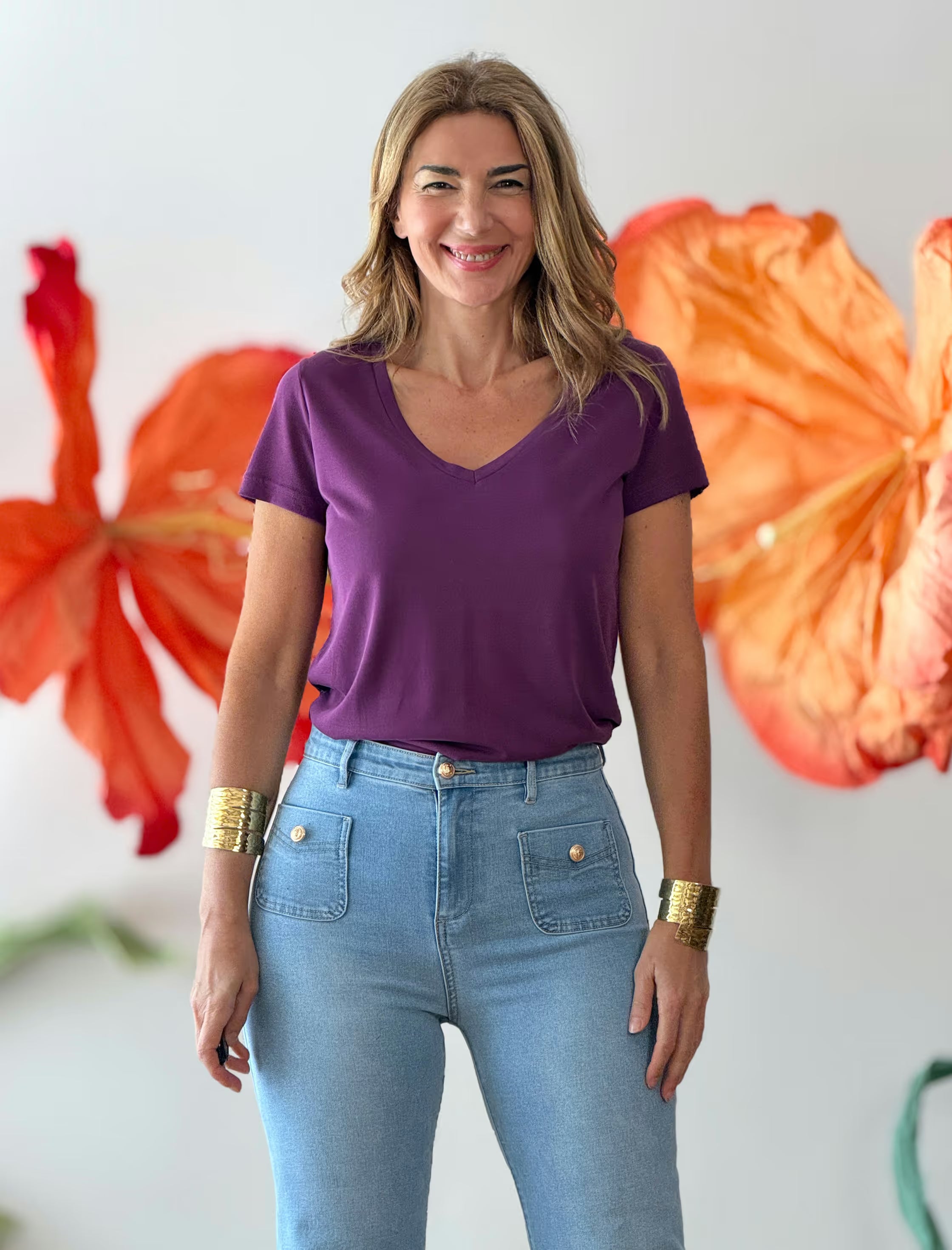 Camiseta morada ideal escote en pico