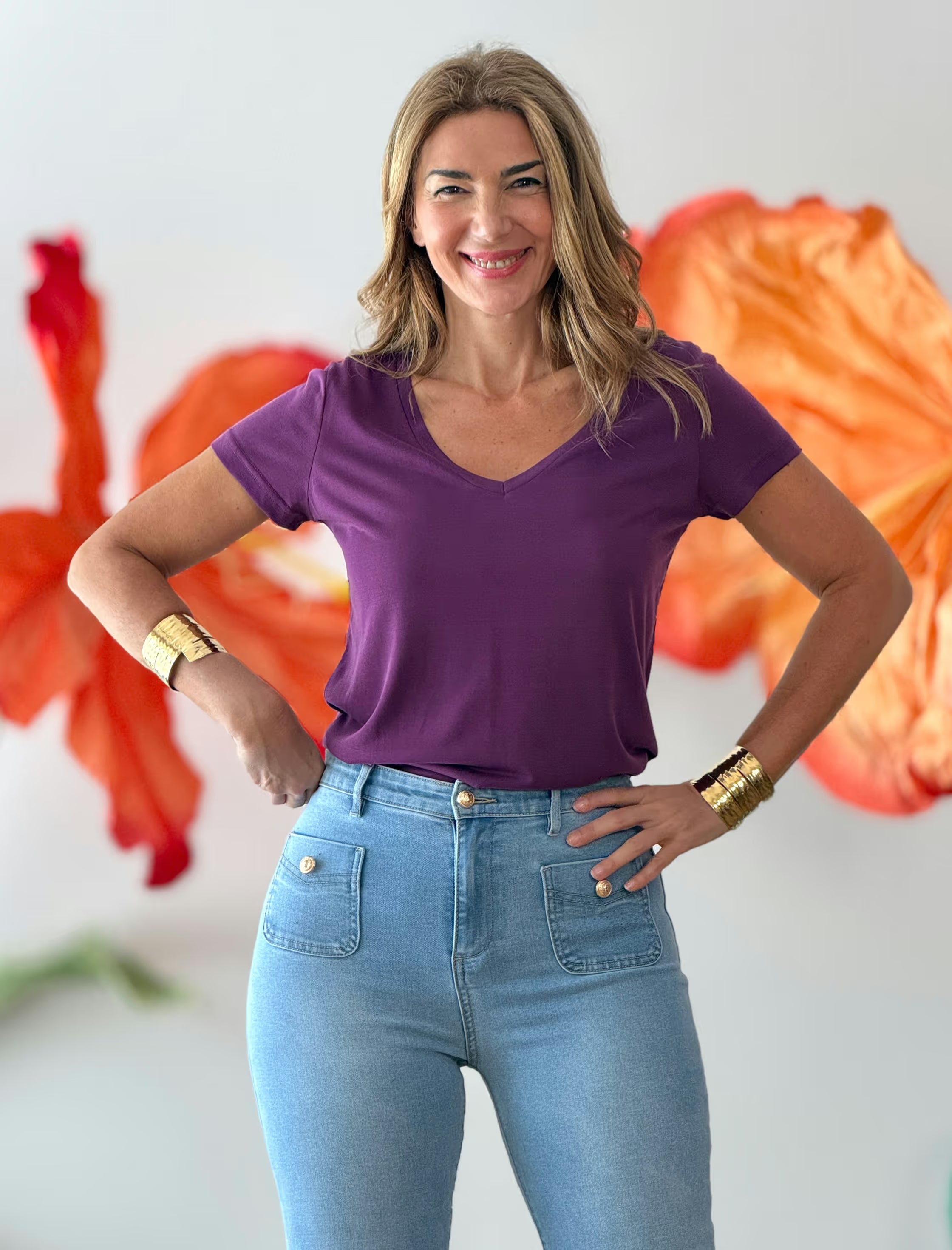 Camiseta morada ideal escote en pico