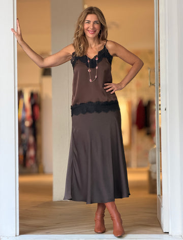 Falda evasé marrón chocolate