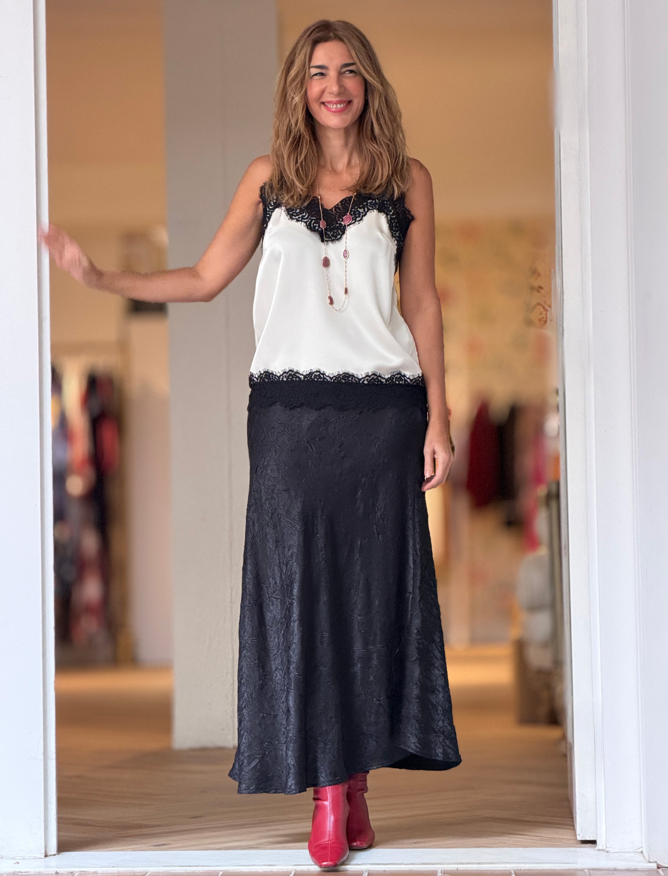 Lencero blanco negro encajes