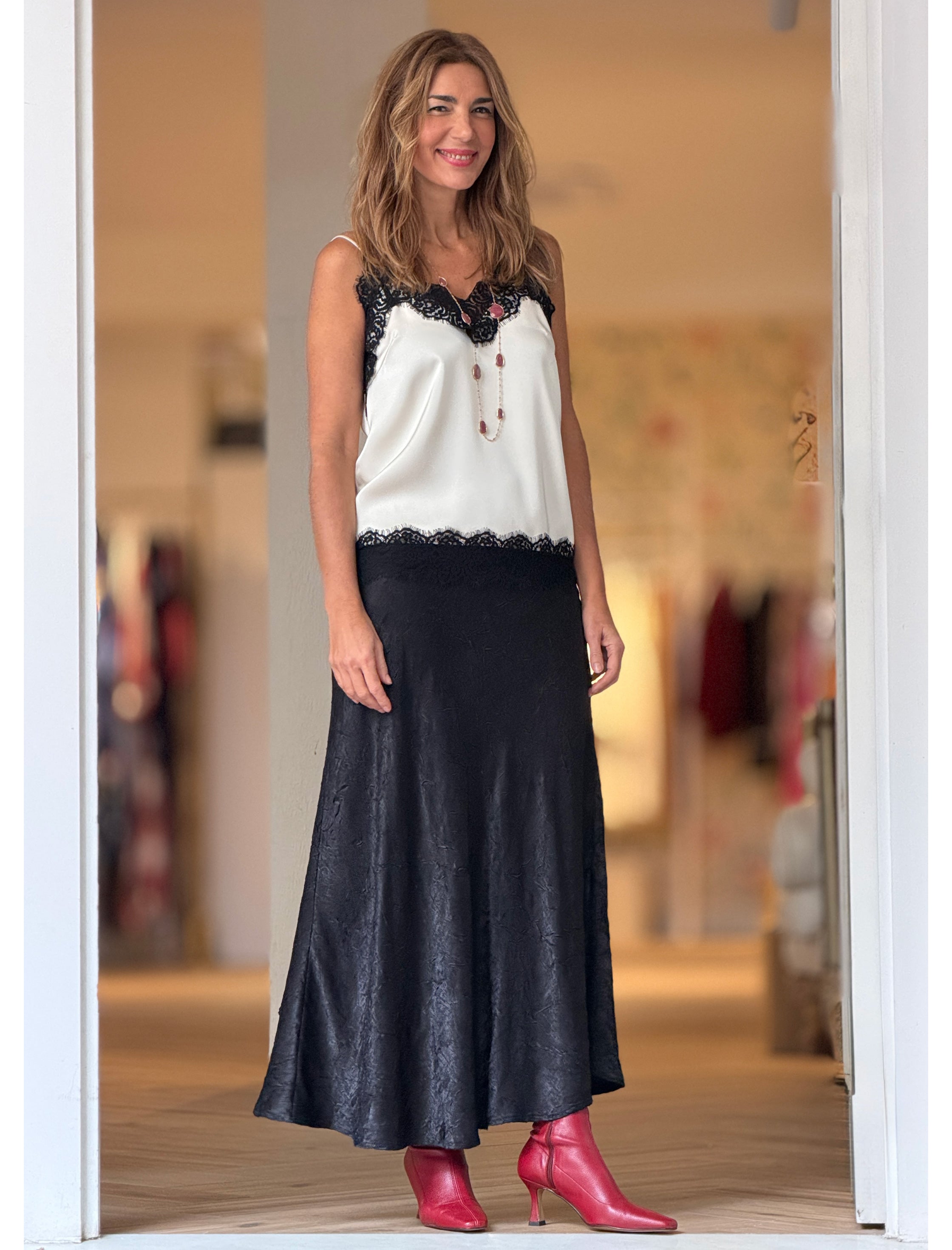 Lencero blanco negro encajes