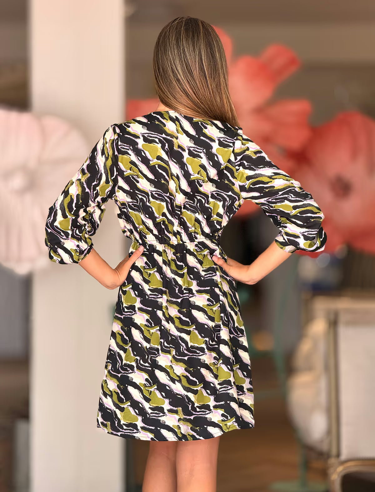 CHIC SHOULDER DRESS