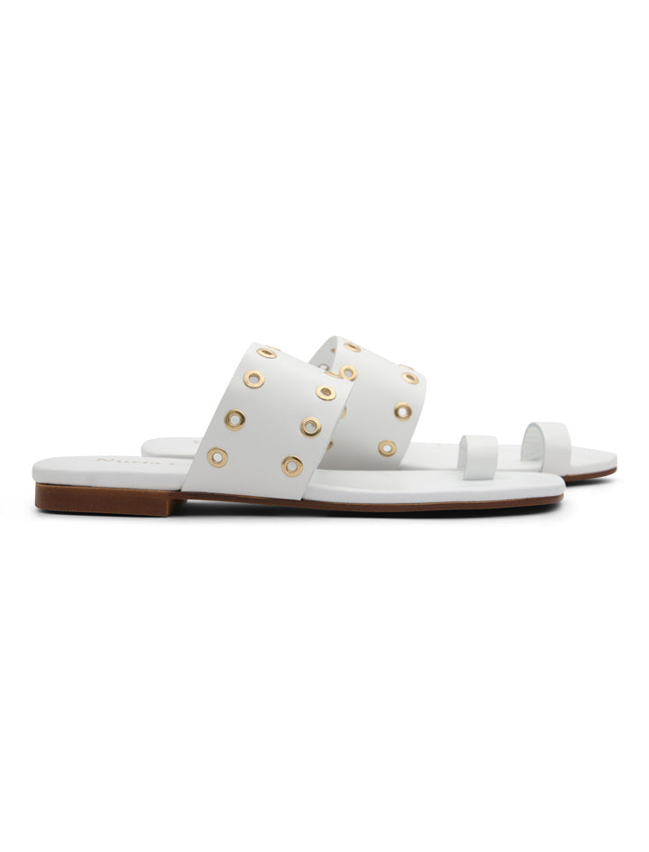Sandalia cool de tachas blanco