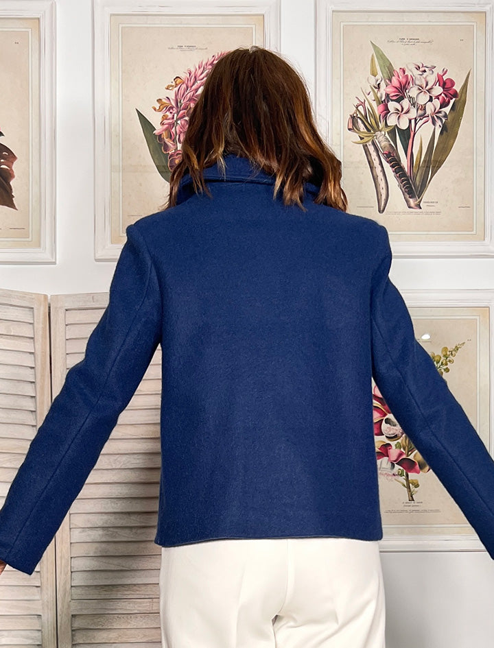 Chaqueta supersuave de botones azulón